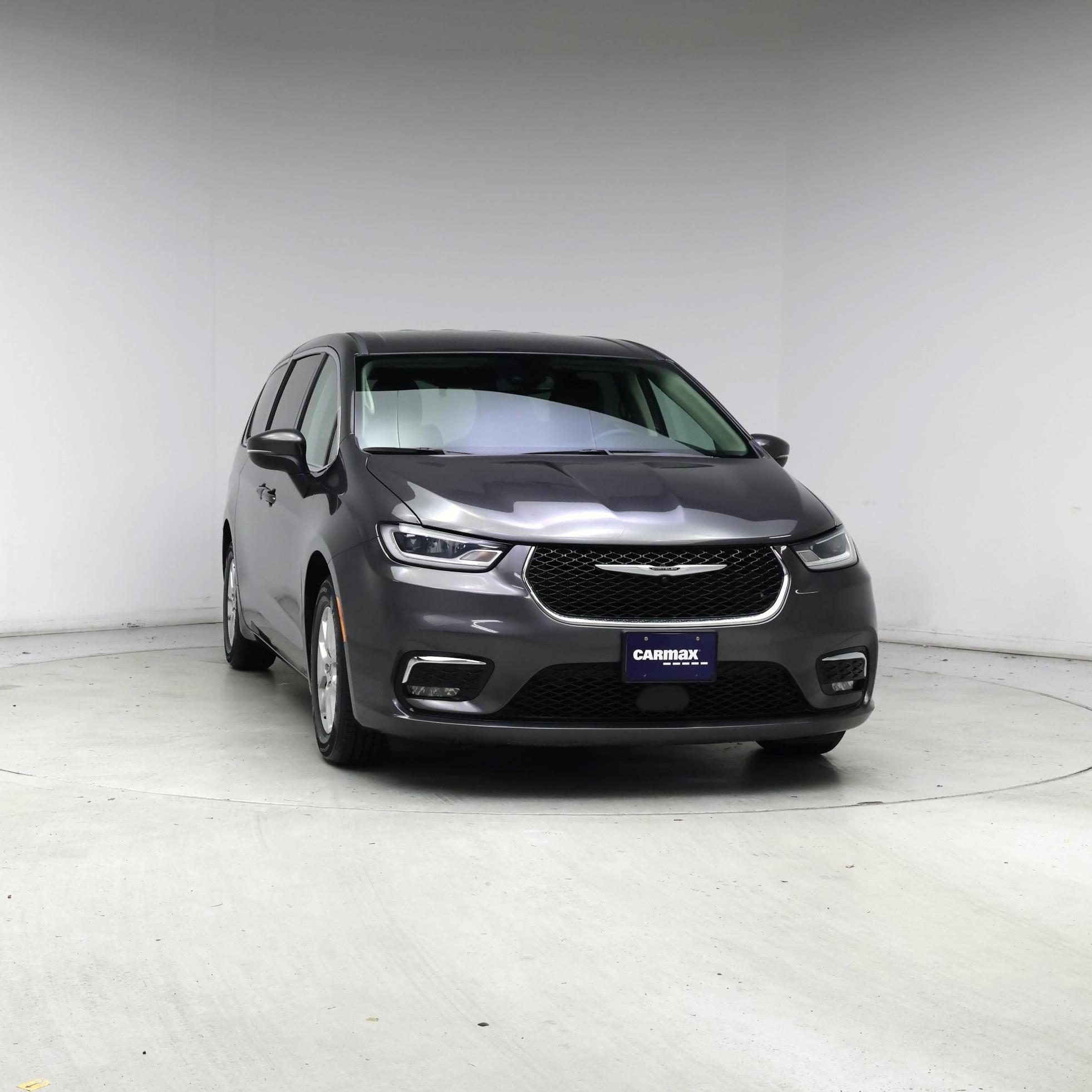 Thumbnail: 2023 Chrysler Pacifica - 5