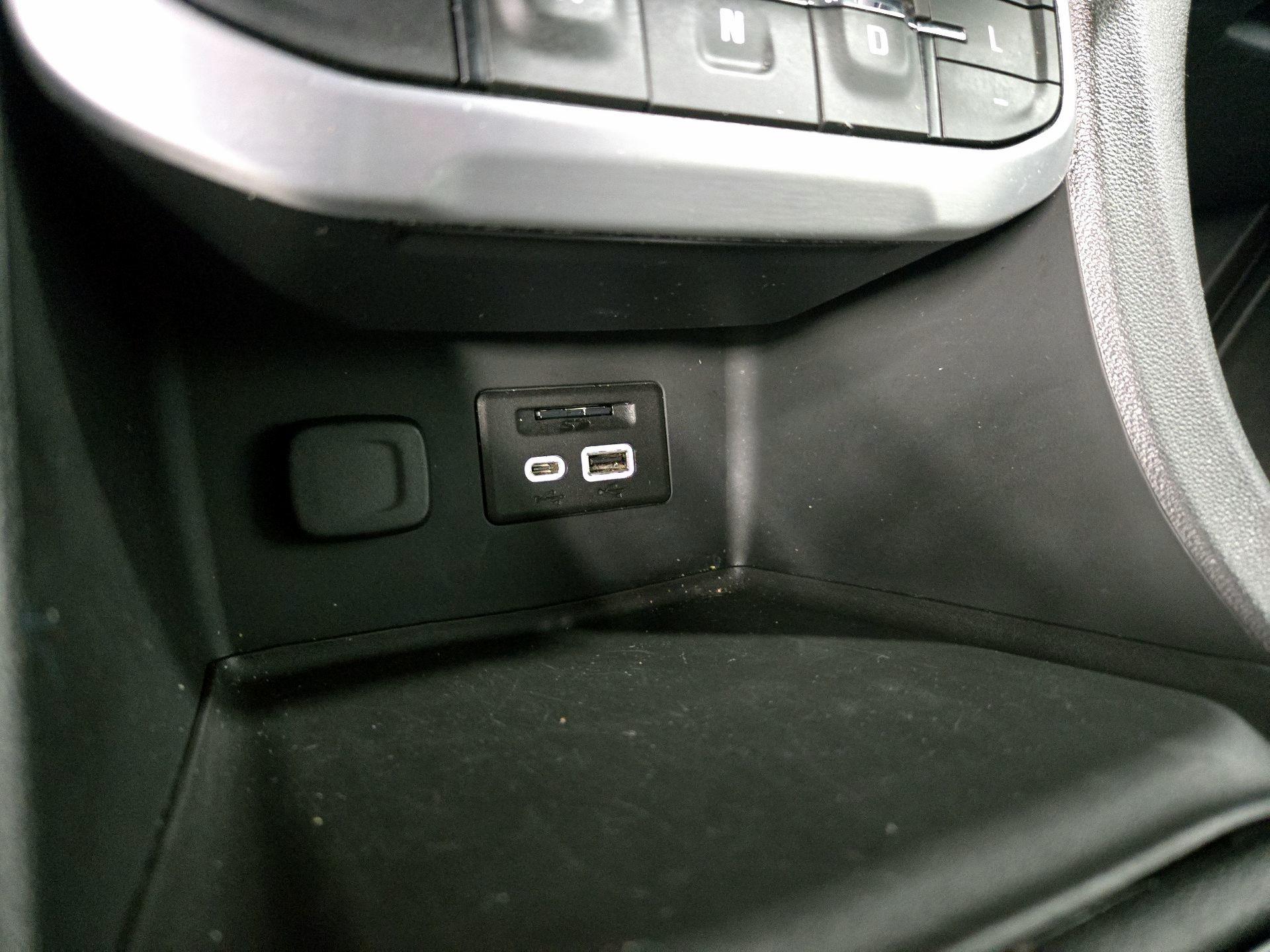 Thumbnail: 2021 GMC Acadia - 19