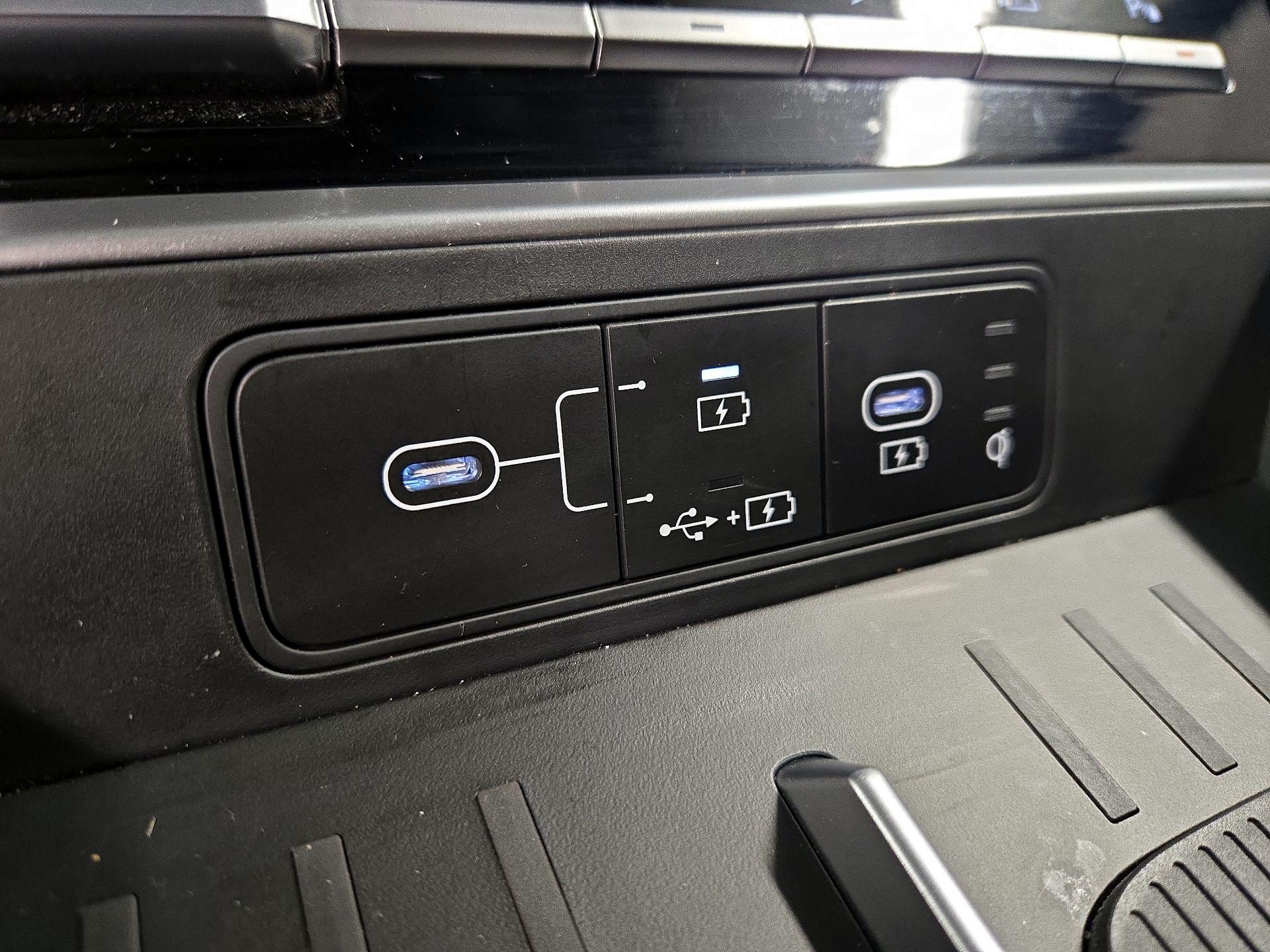 Thumbnail: 2025 Hyundai Santa Fe - 18