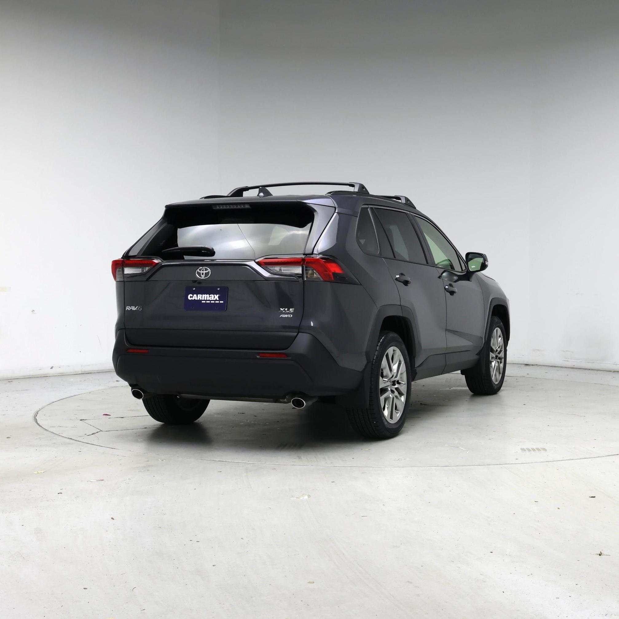 Thumbnail: 2025 Toyota RAV4 - 8