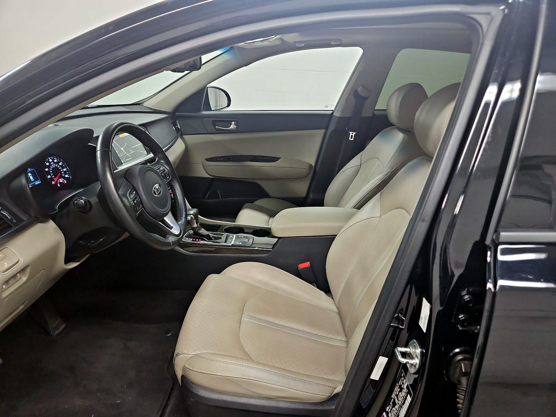 Thumbnail: 2017 Kia Optima - 11