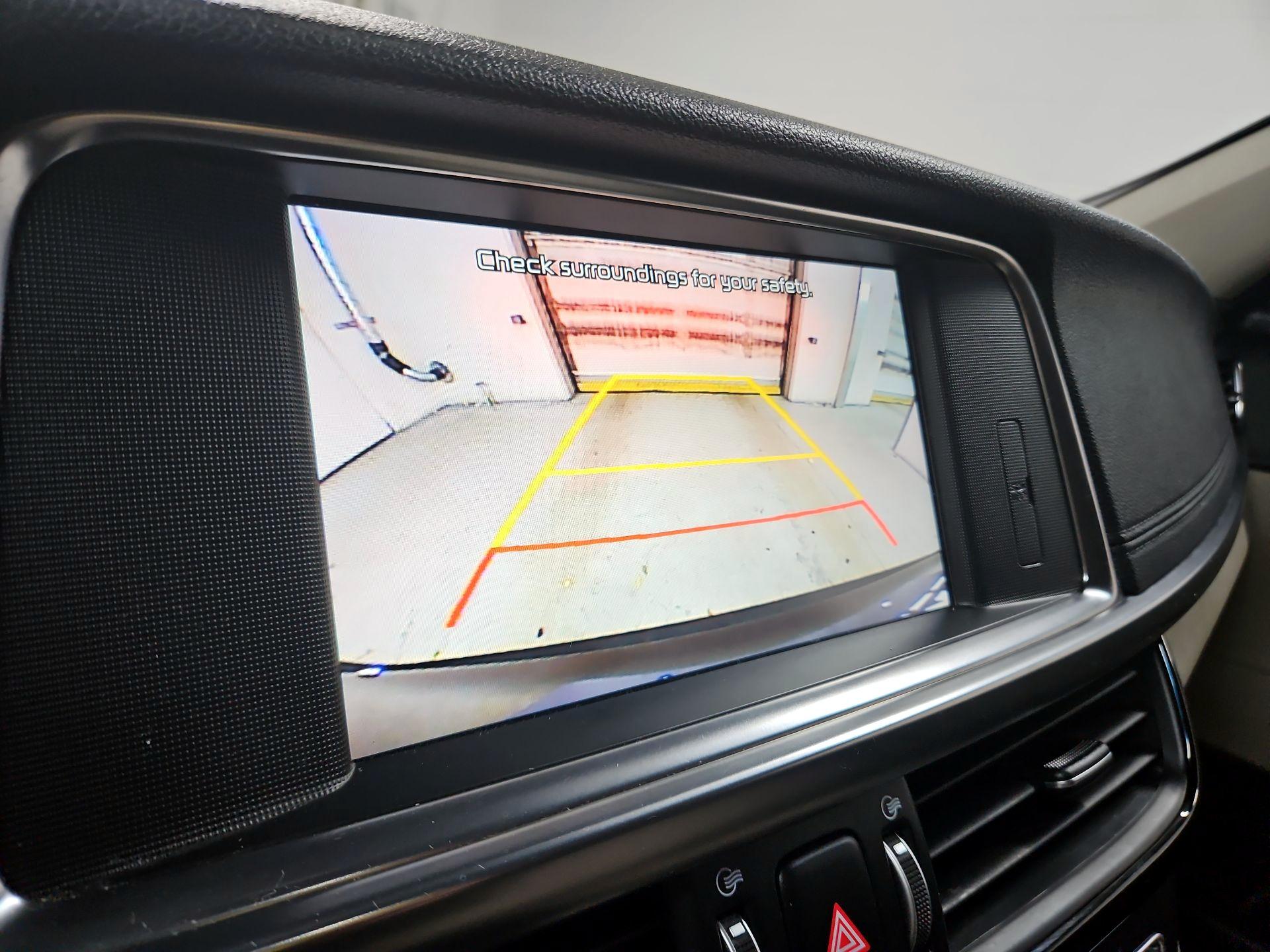 Thumbnail: 2017 Kia Optima - 15