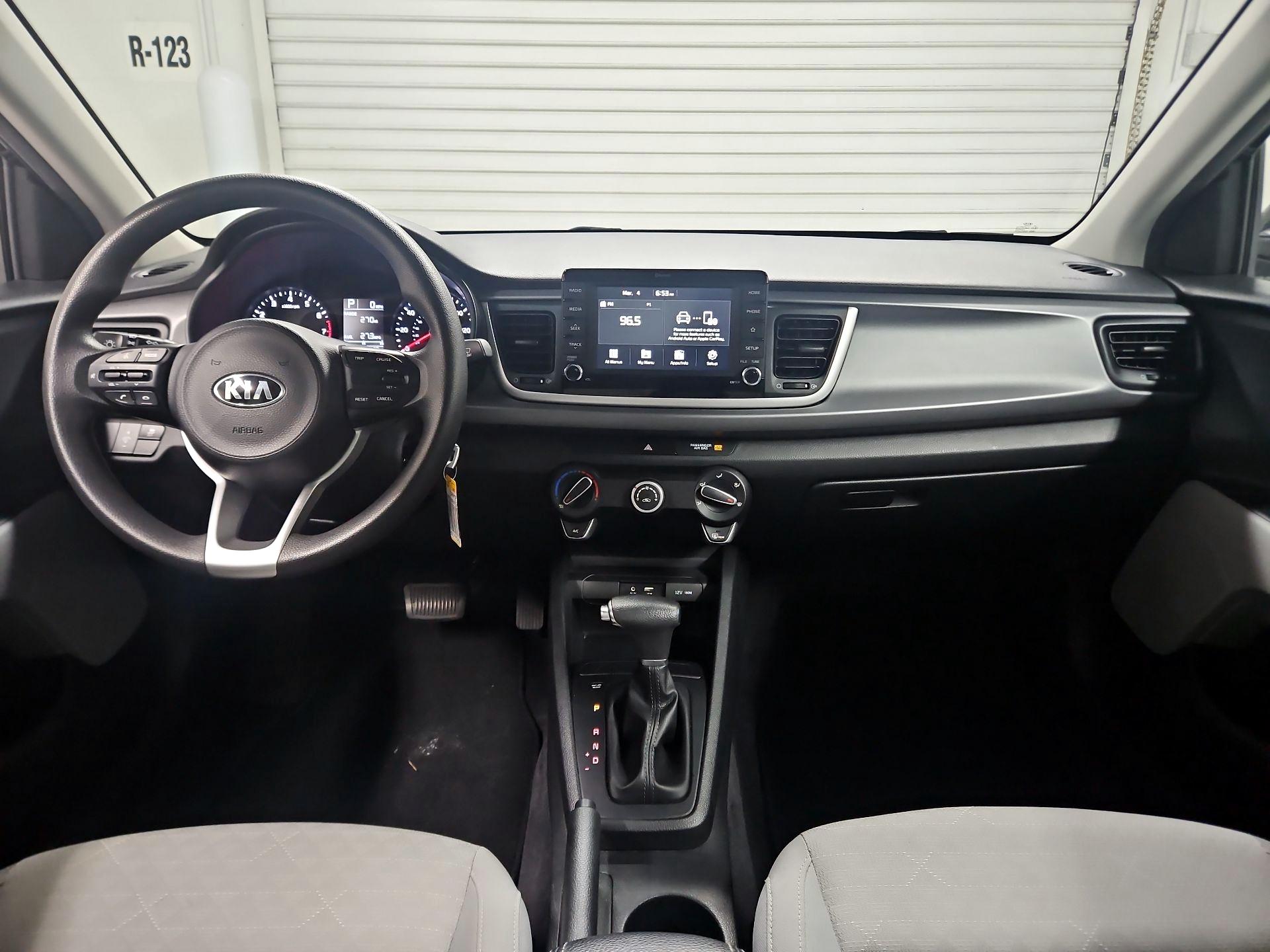 Thumbnail: 2019 Kia Rio - 9