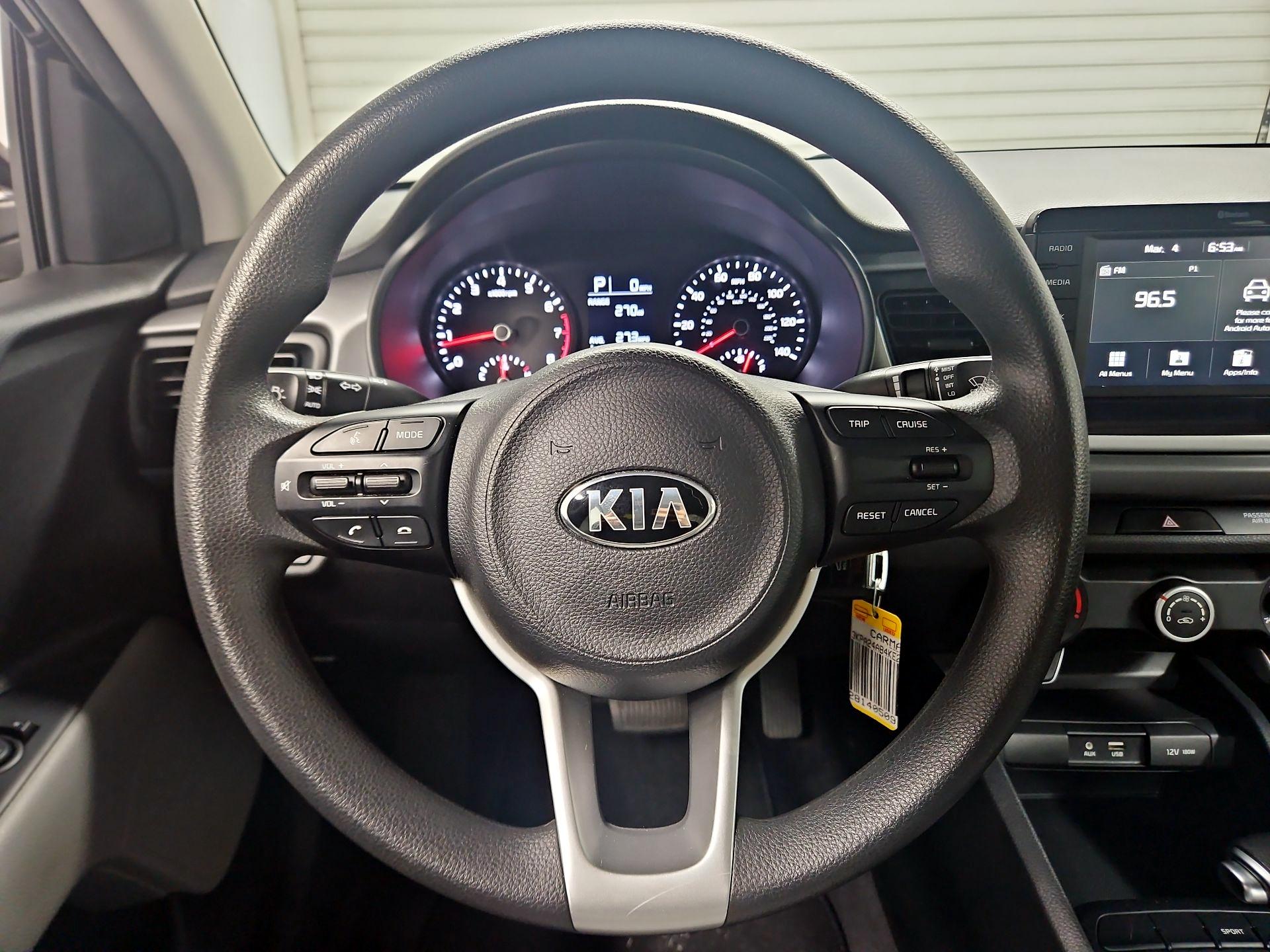 Thumbnail: 2019 Kia Rio - 10