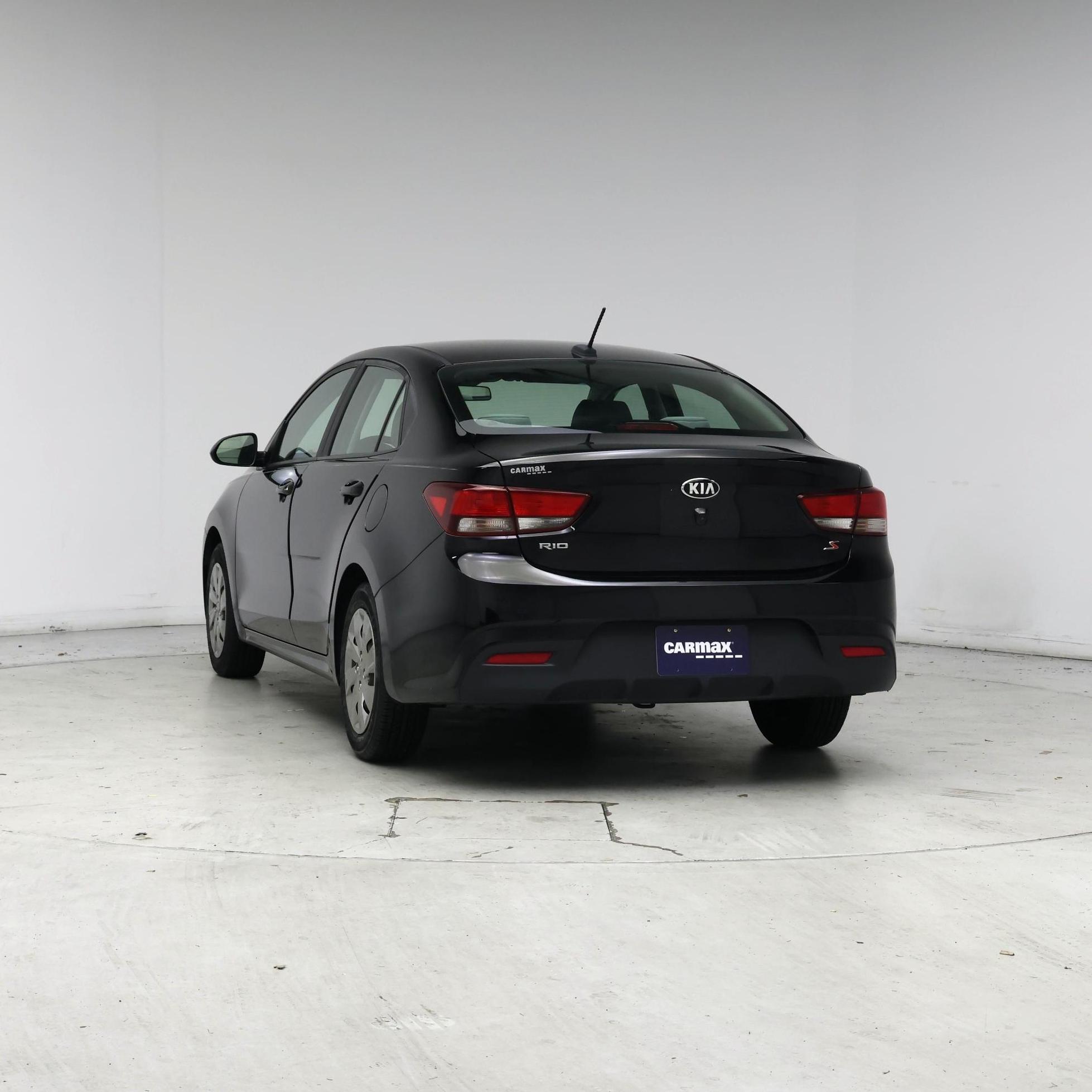 Thumbnail: 2019 Kia Rio - 6