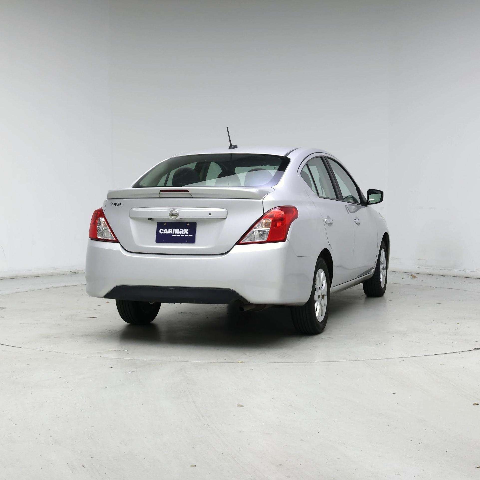Thumbnail: 2018 Nissan Versa - 8