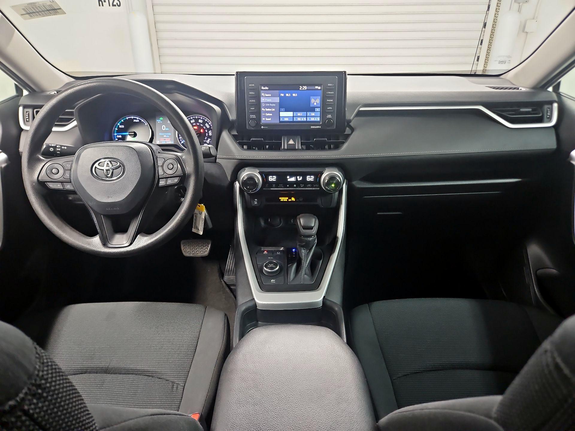 Thumbnail: 2021 Toyota RAV4 - 9