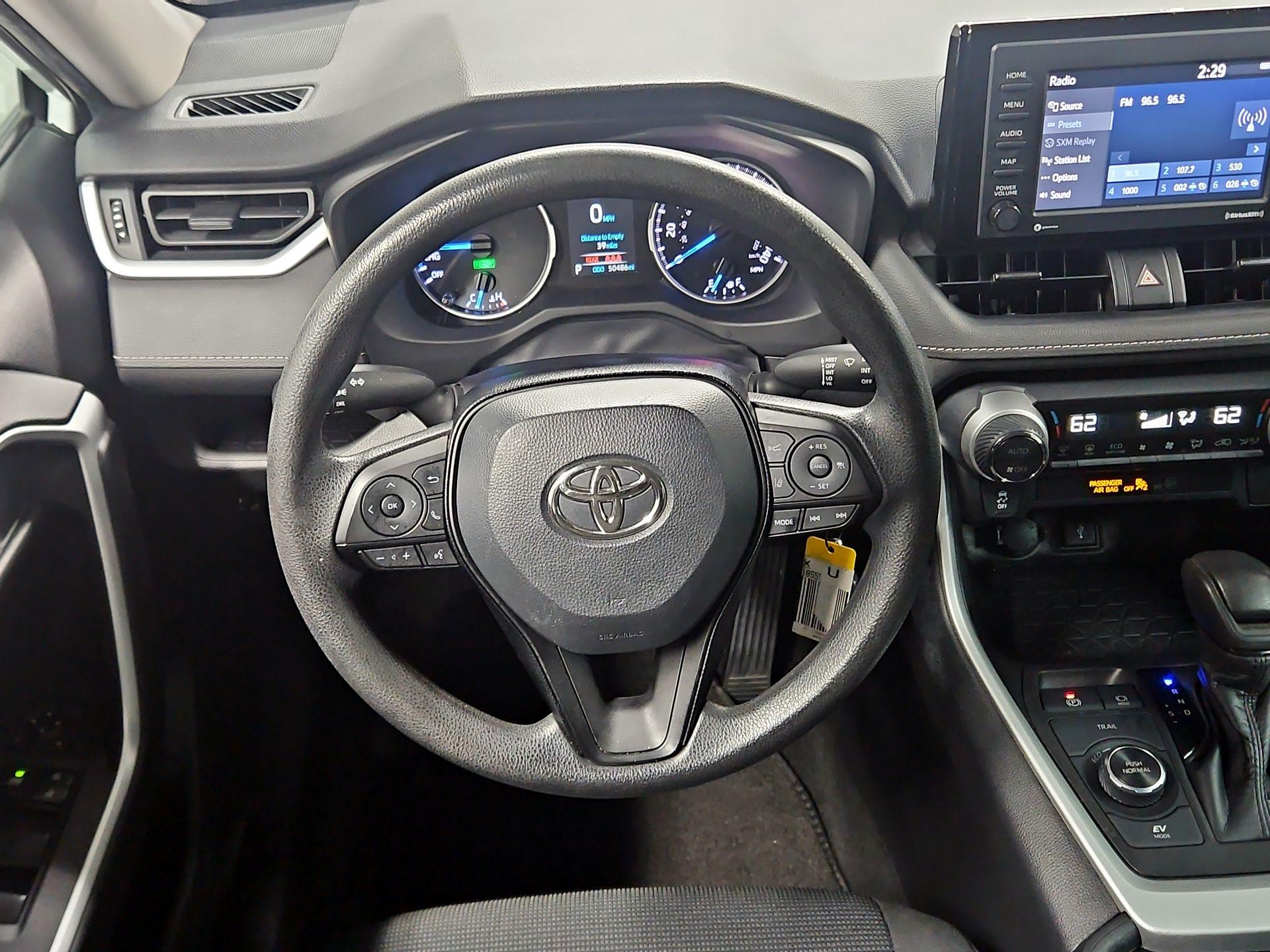 Thumbnail: 2021 Toyota RAV4 - 10