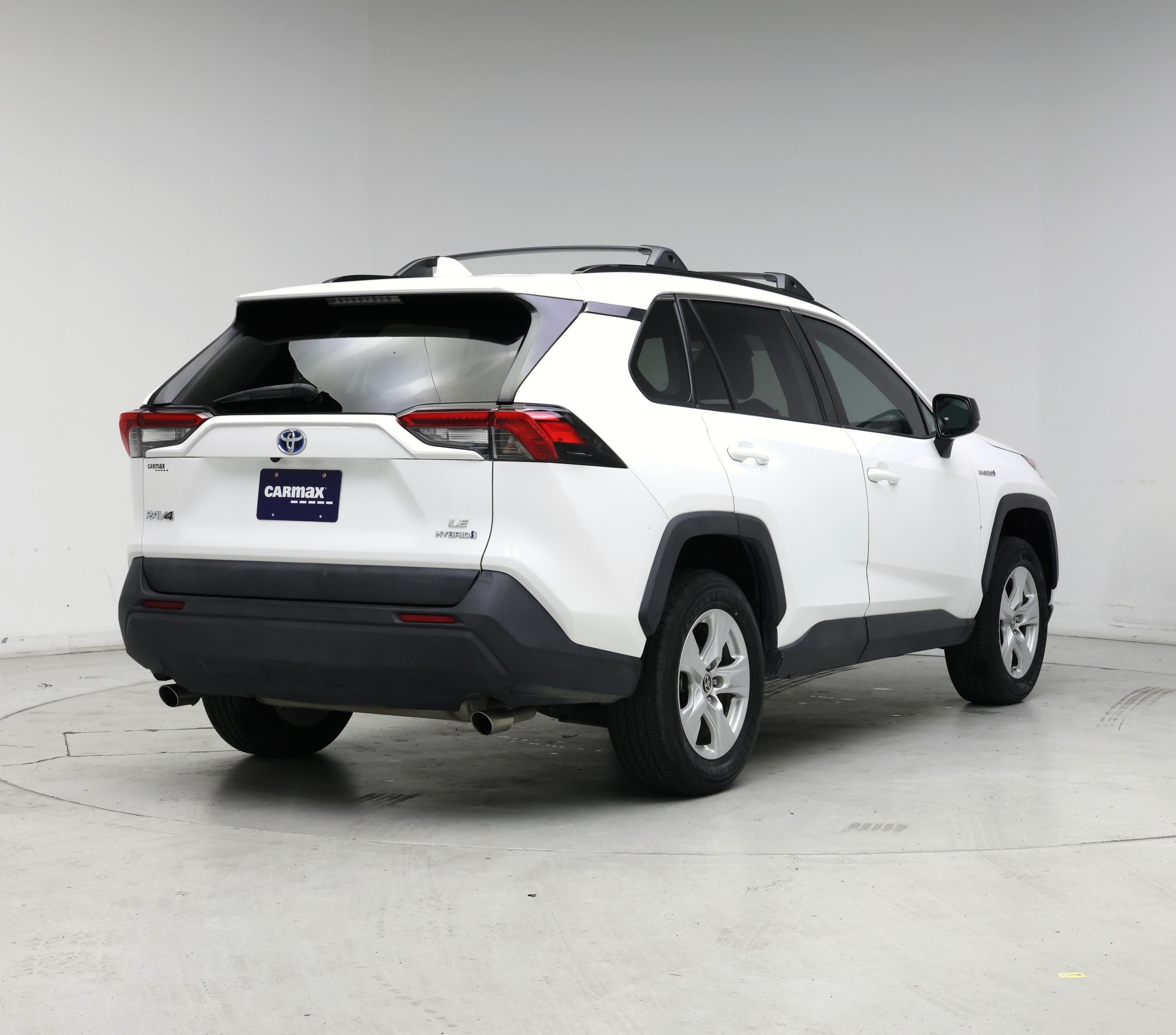 Thumbnail: 2021 Toyota RAV4 - 8