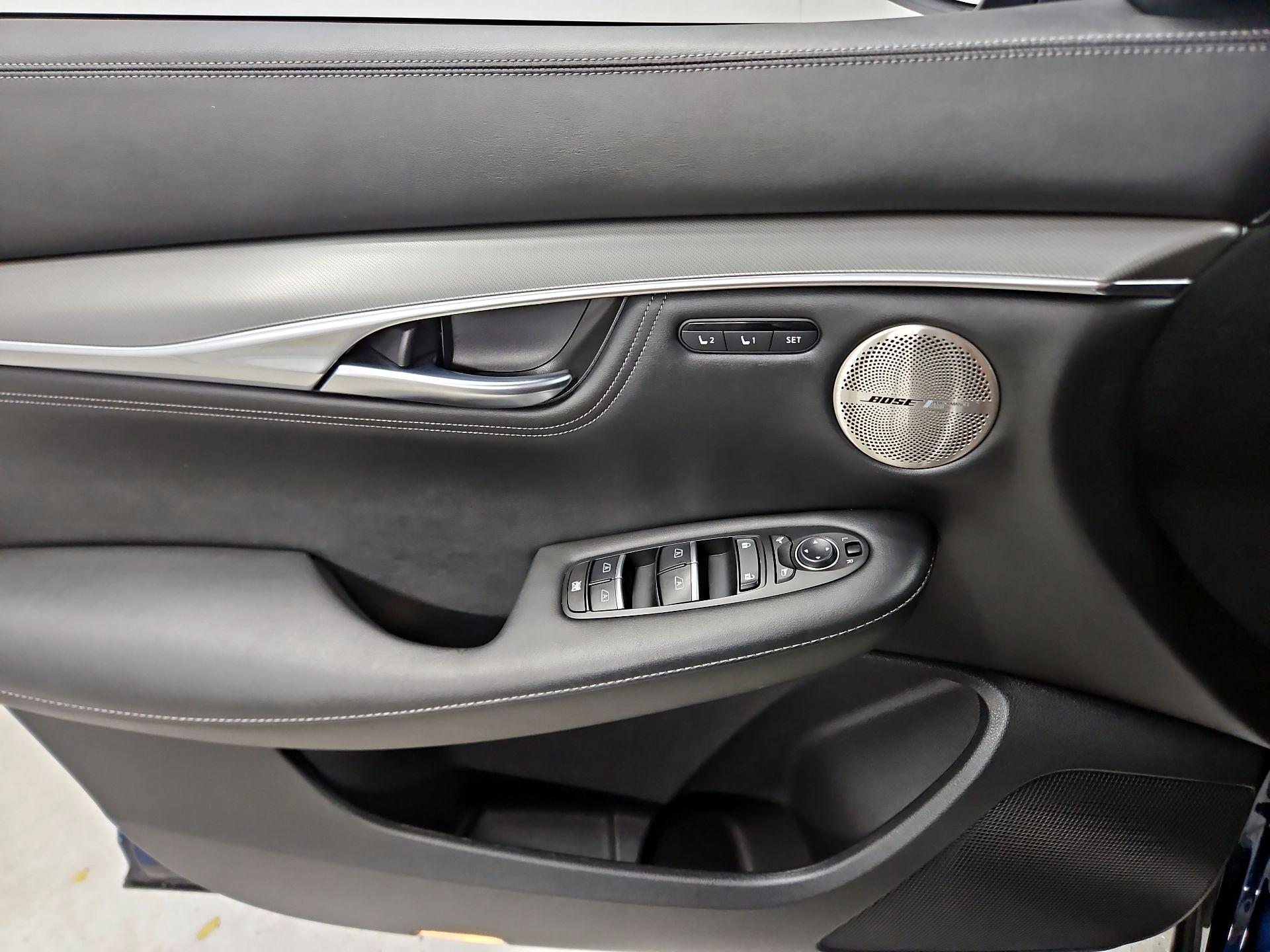 Thumbnail: 2023 INFINITI QX55 - 12