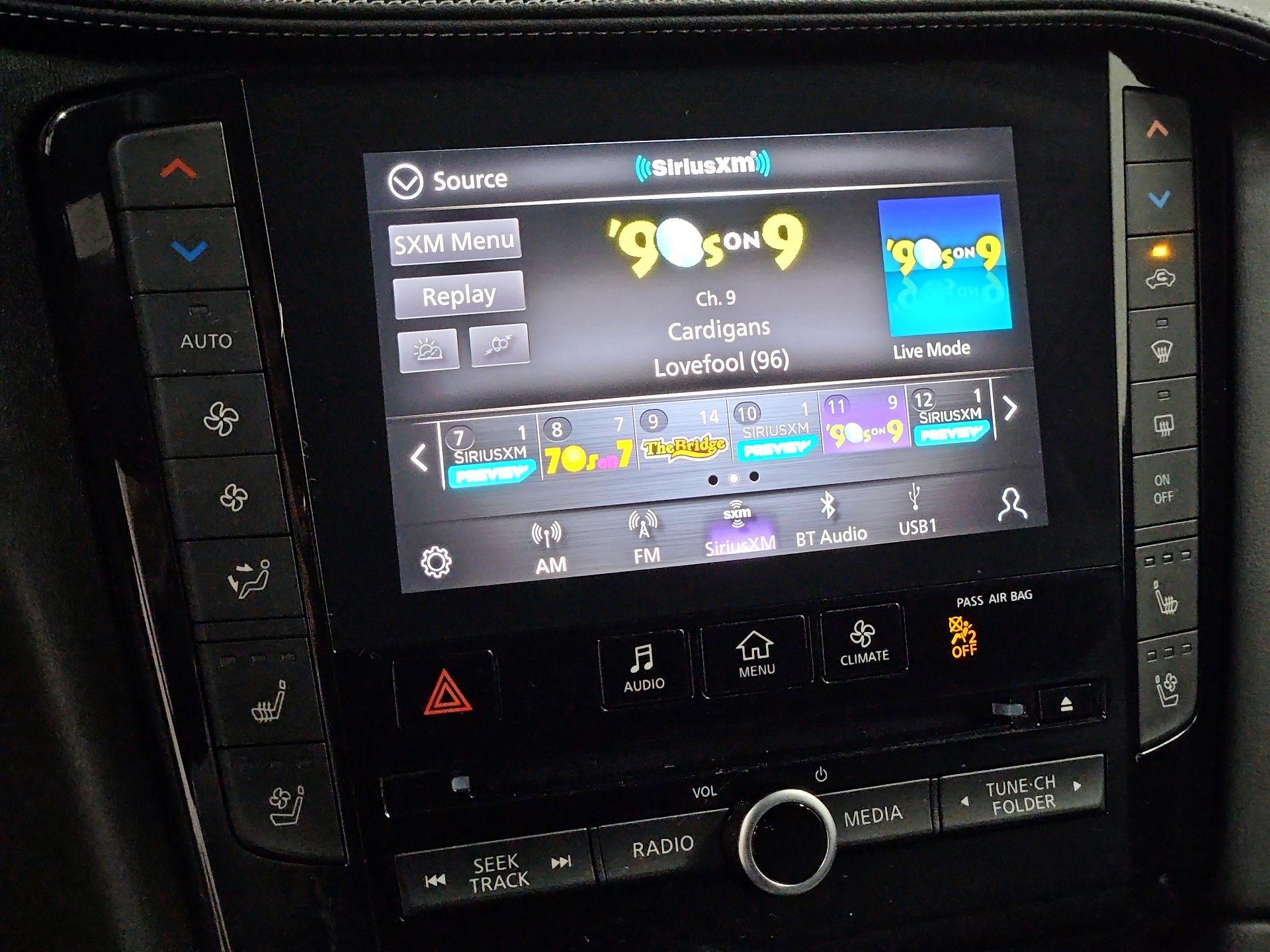 Thumbnail: 2023 INFINITI QX55 - 16