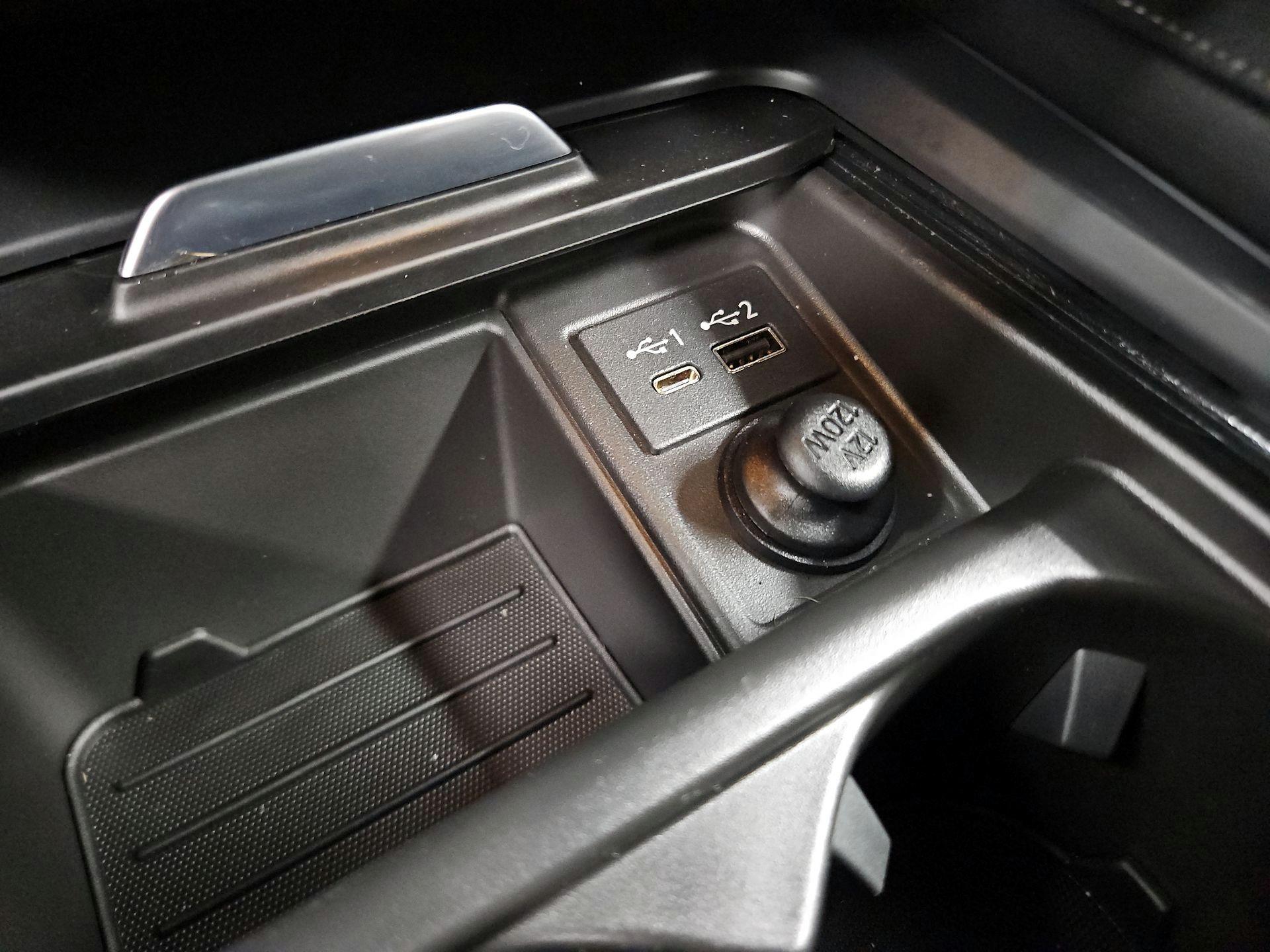 Thumbnail: 2023 INFINITI QX55 - 19