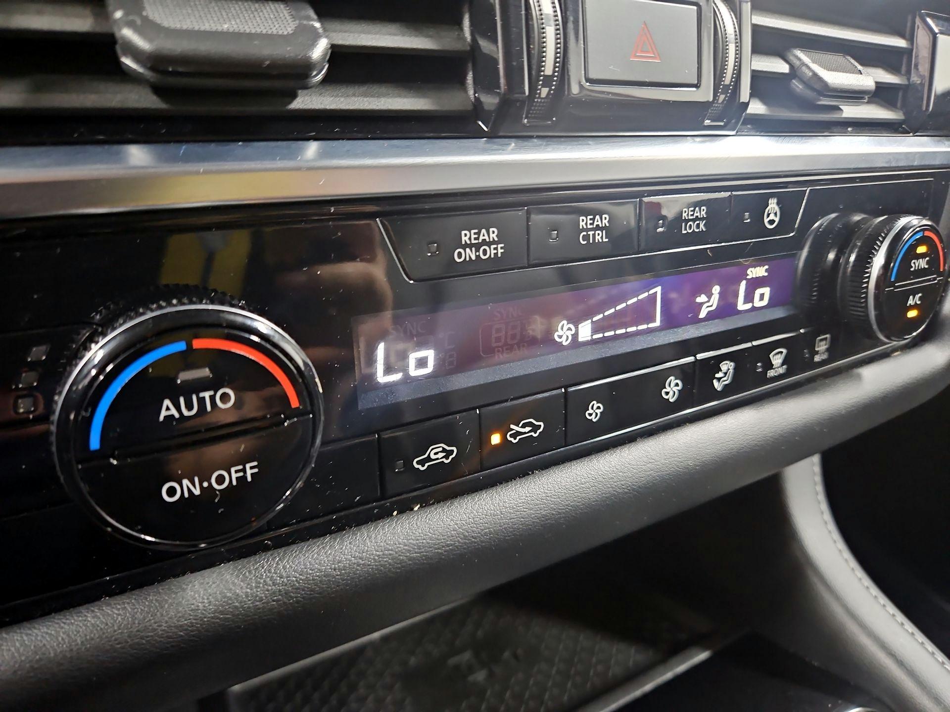 Thumbnail: 2023 Nissan Pathfinder - 17