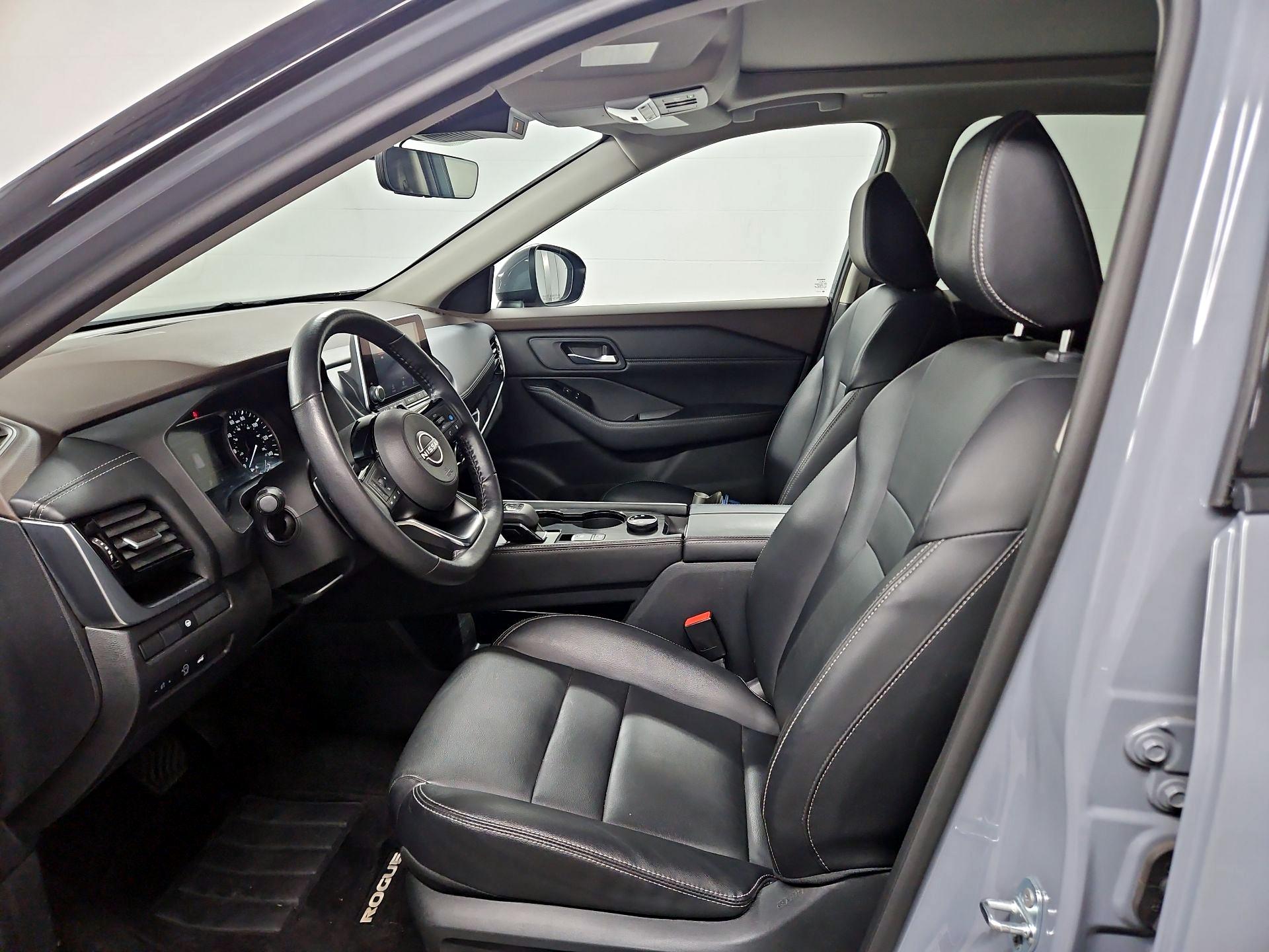 Thumbnail: 2023 Nissan Rogue - 11