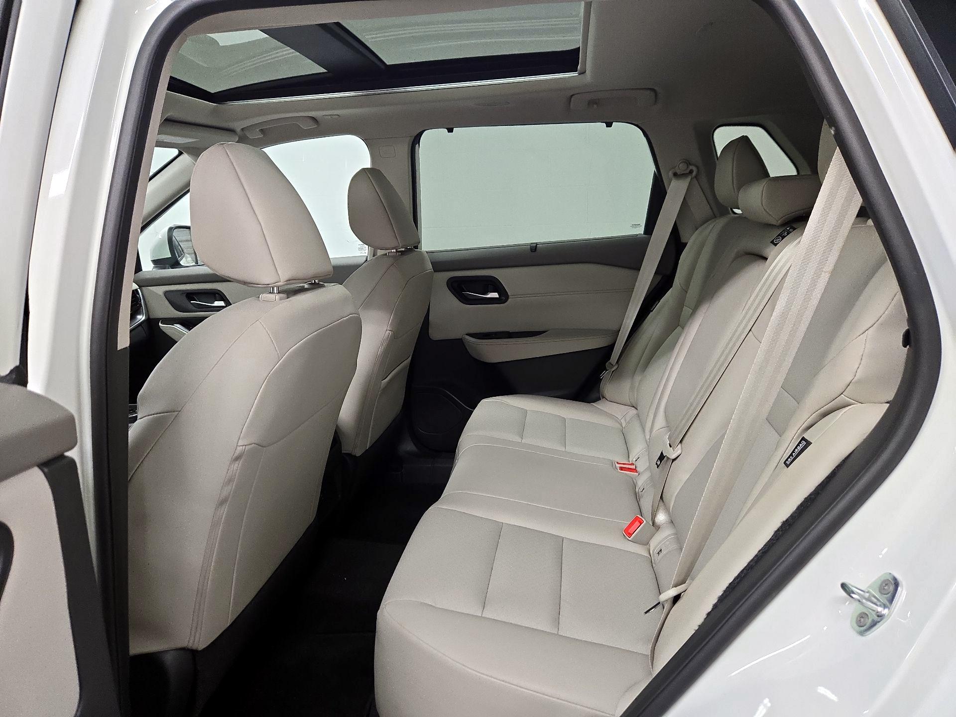 Thumbnail: 2023 Nissan Rogue - 20