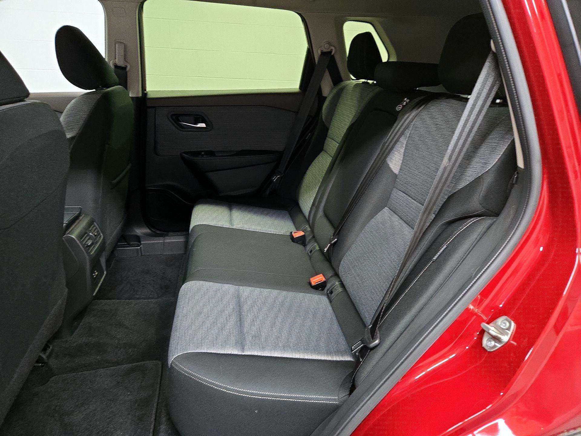 Thumbnail: 2023 Nissan Rogue - 19