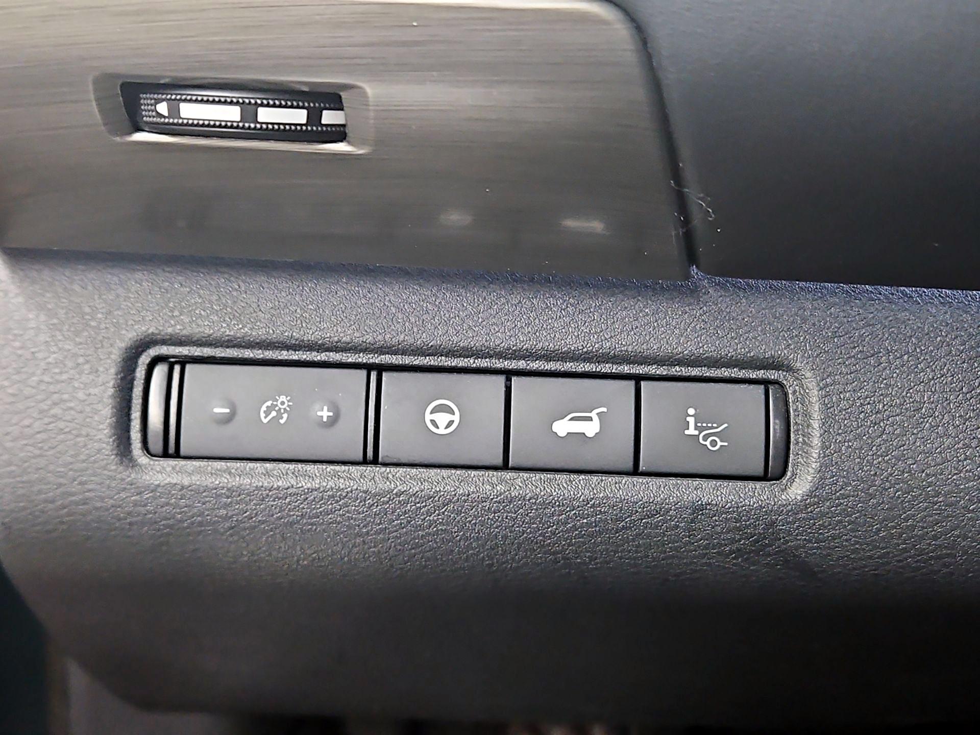 Thumbnail: 2023 Nissan Pathfinder - 13