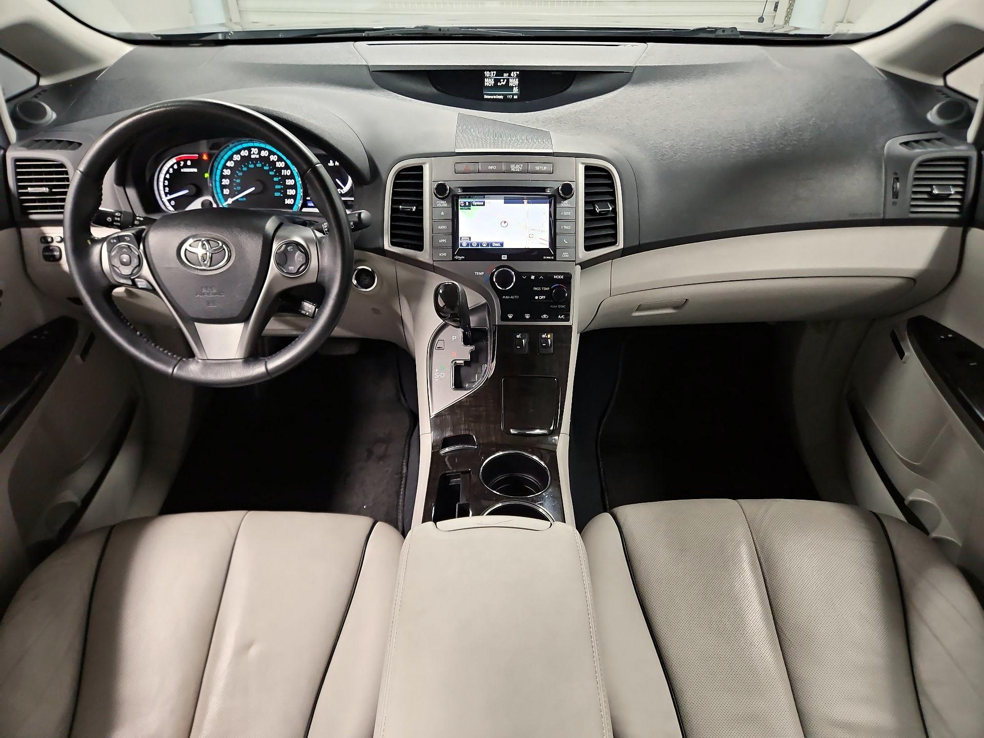 Thumbnail: 2015 Toyota Venza - 9