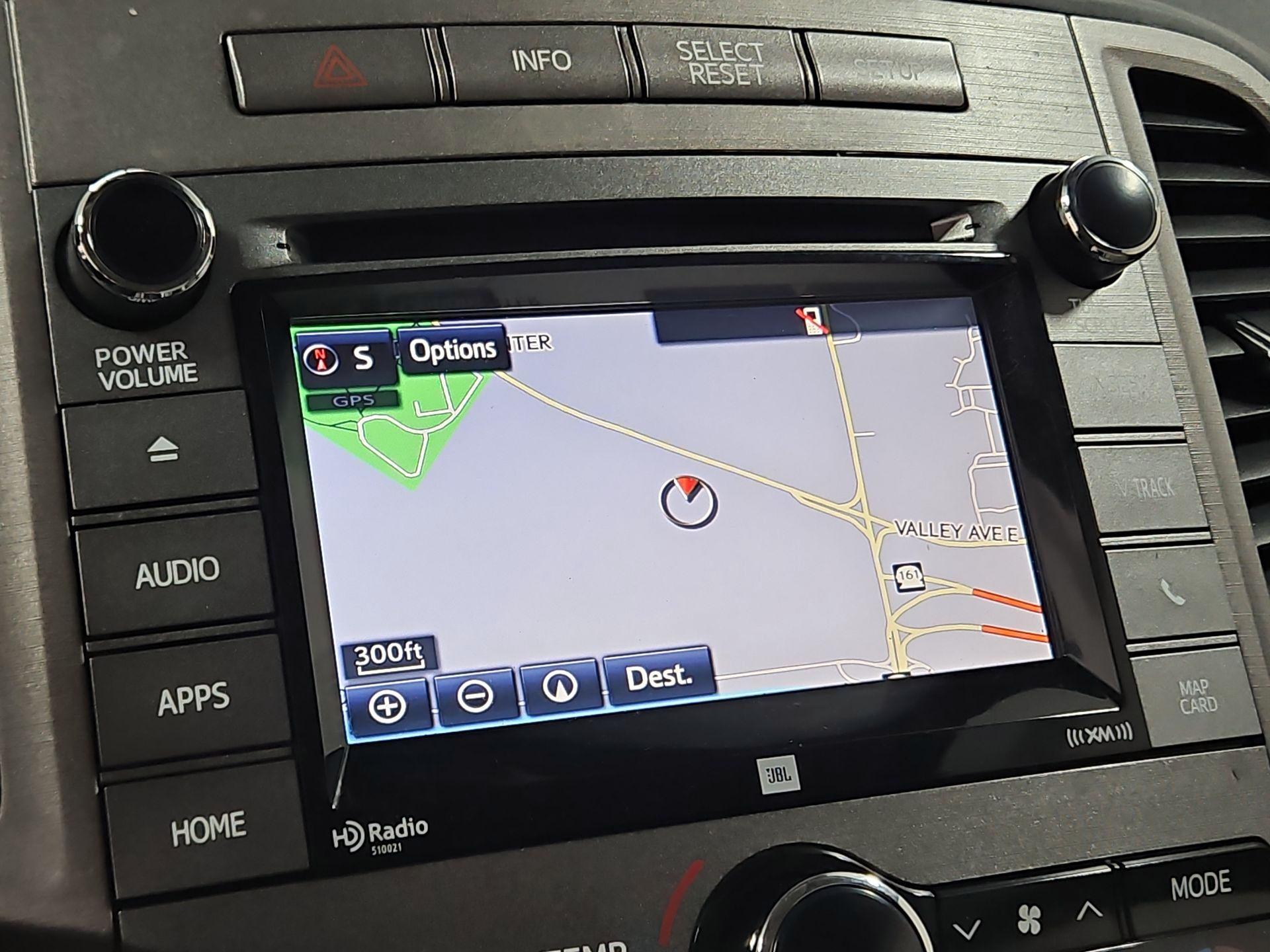 Thumbnail: 2015 Toyota Venza - 14