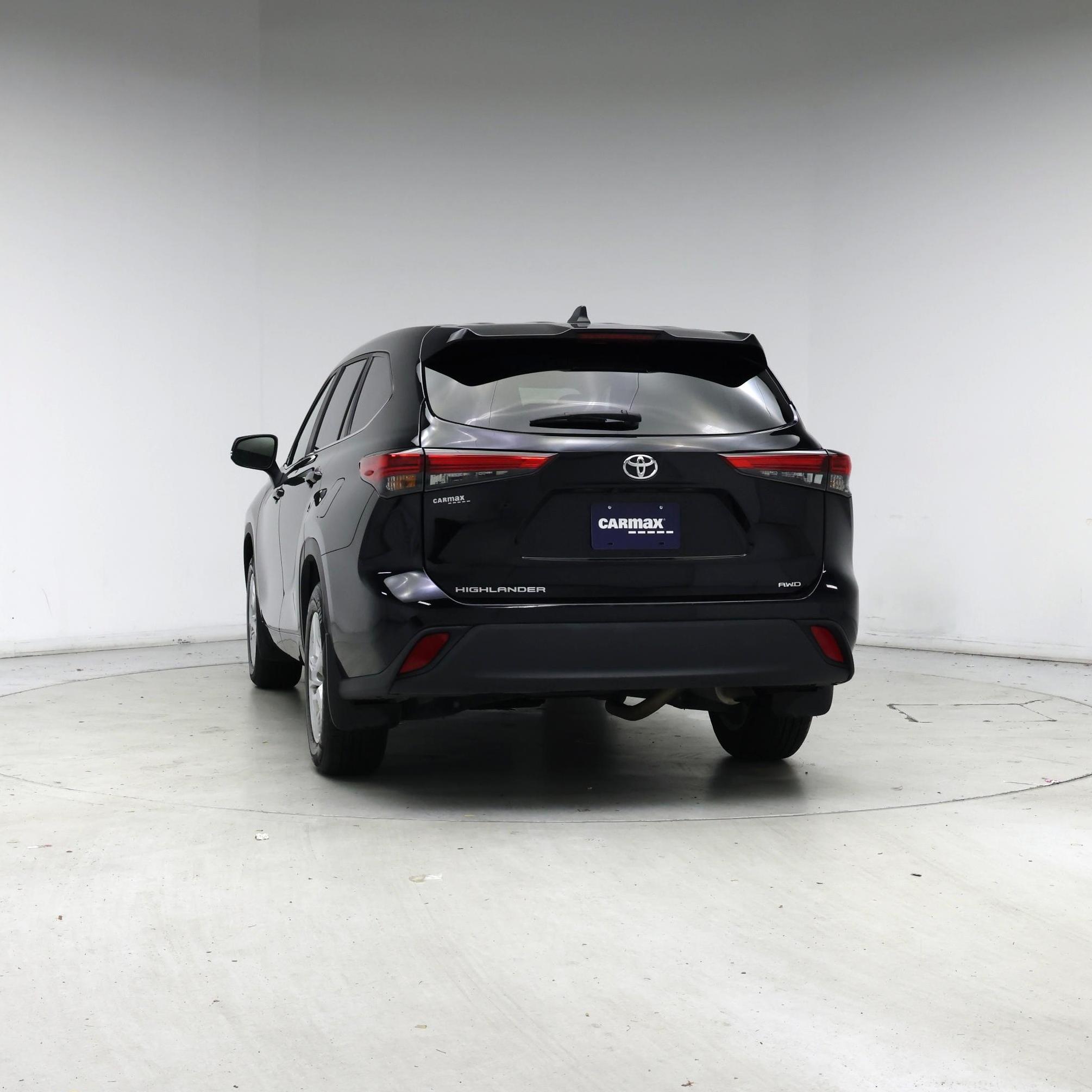 Thumbnail: 2023 Toyota Highlander - 6