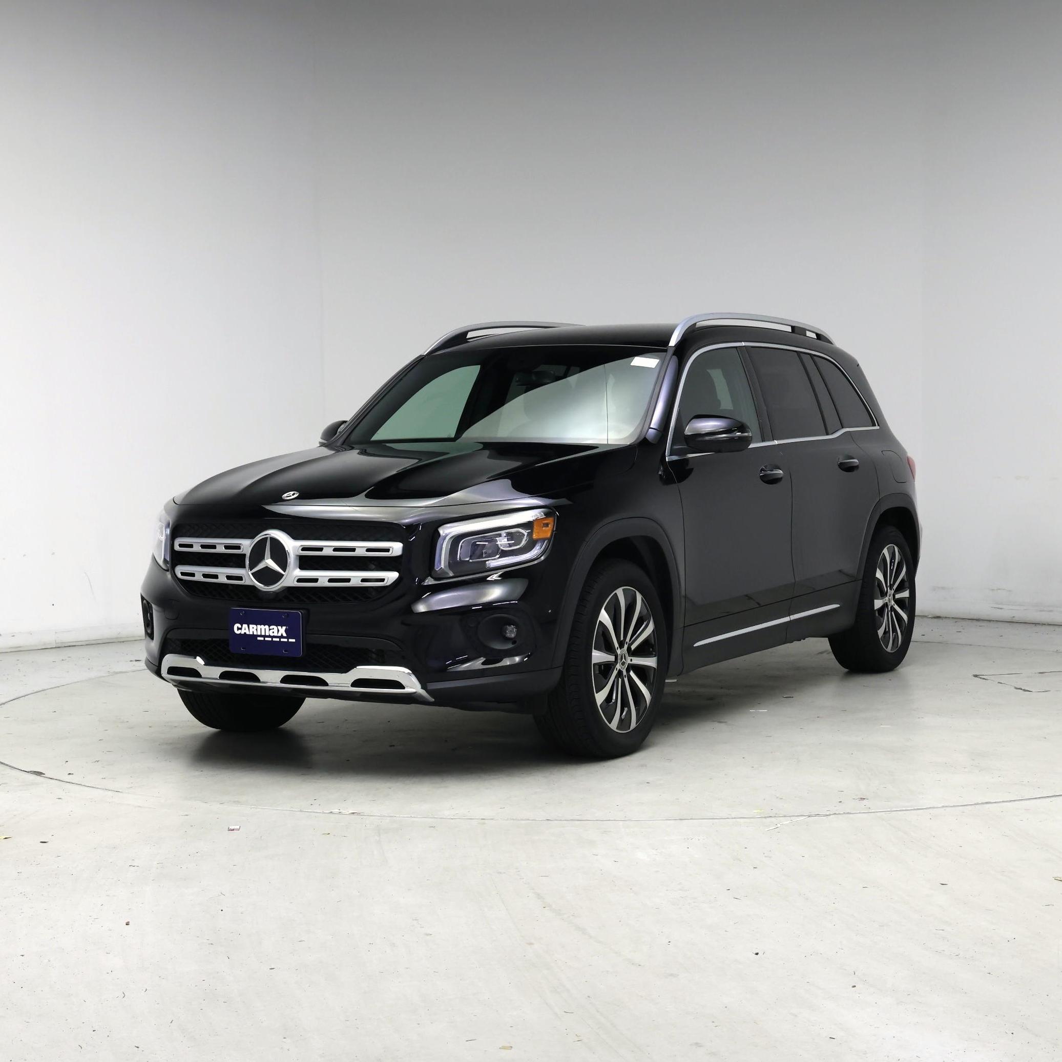 Thumbnail: 2023 Mercedes-Benz GLB - 4