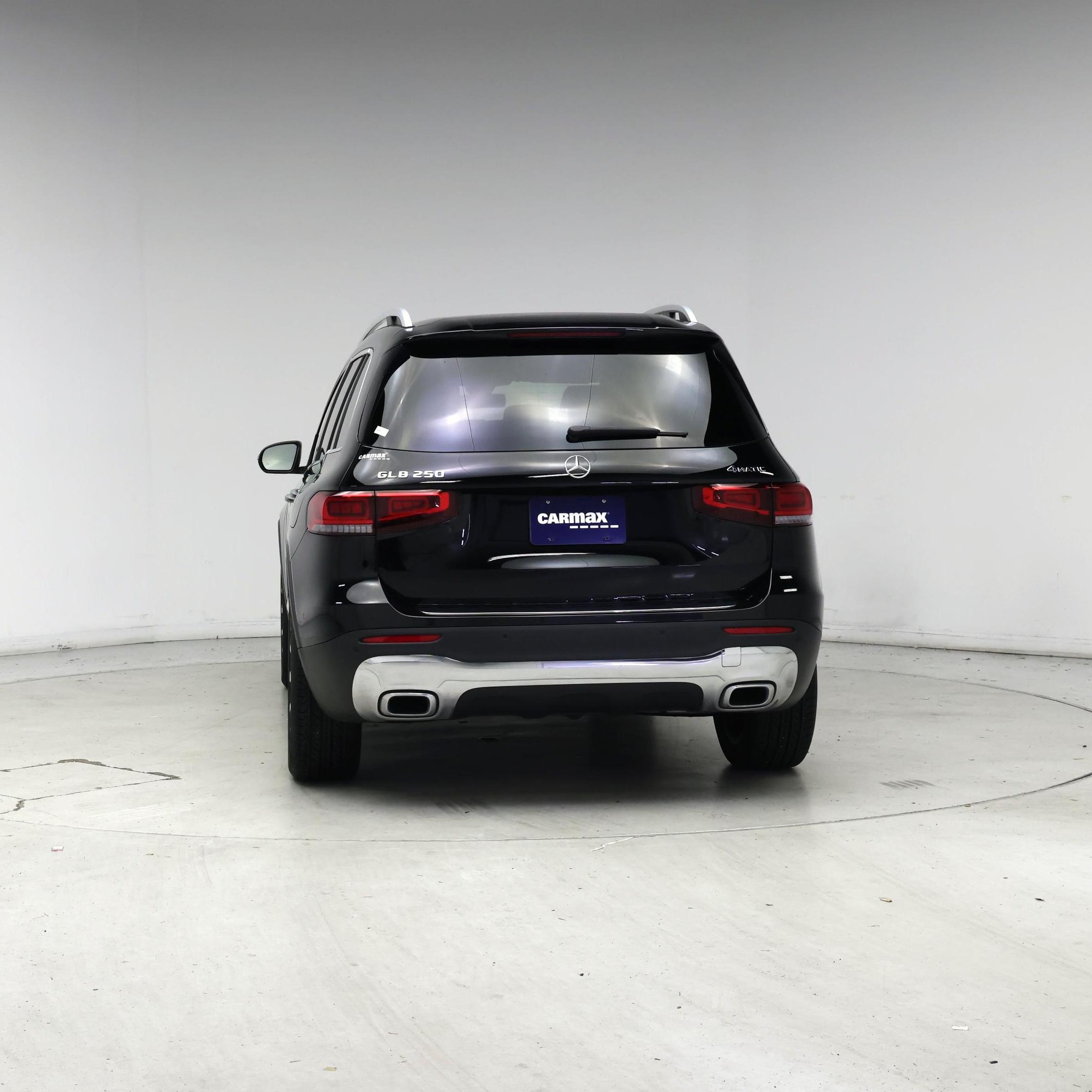 Thumbnail: 2023 Mercedes-Benz GLB - 6