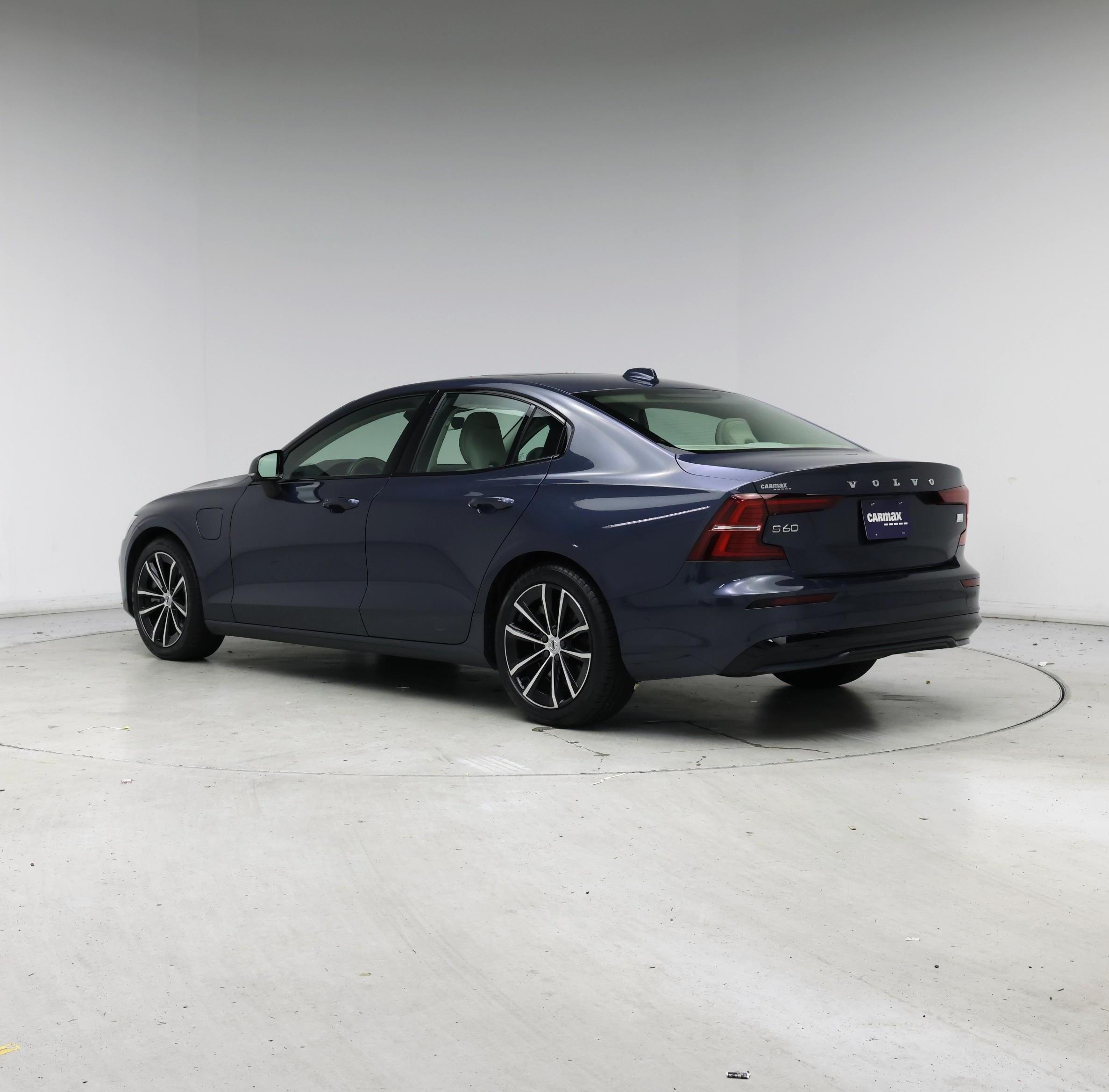 Thumbnail: 2023 Volvo S60 - 2