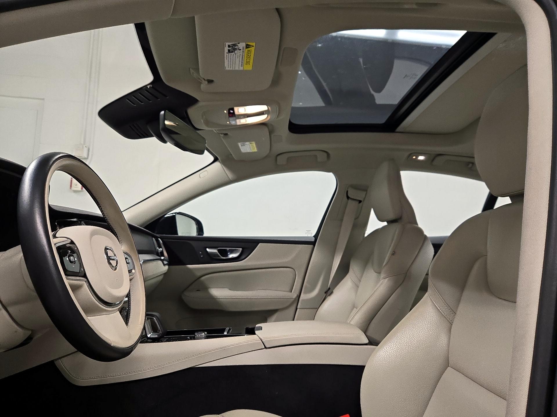 Thumbnail: 2023 Volvo S60 - 20