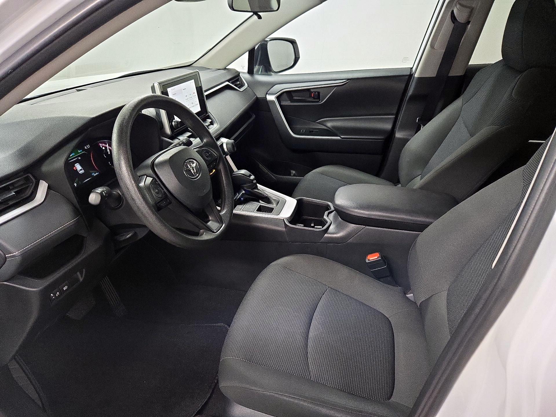 Thumbnail: 2024 Toyota RAV4 - 11