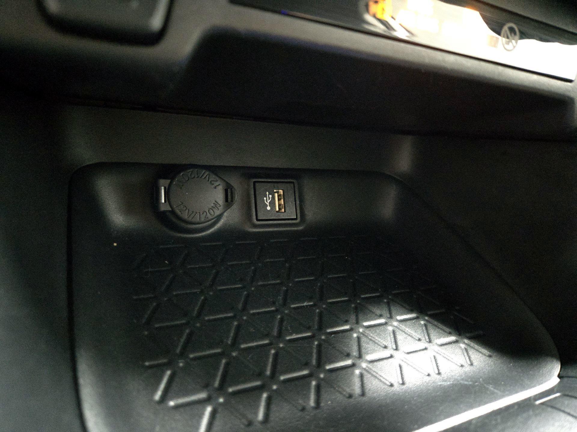 Thumbnail: 2024 Toyota RAV4 - 18