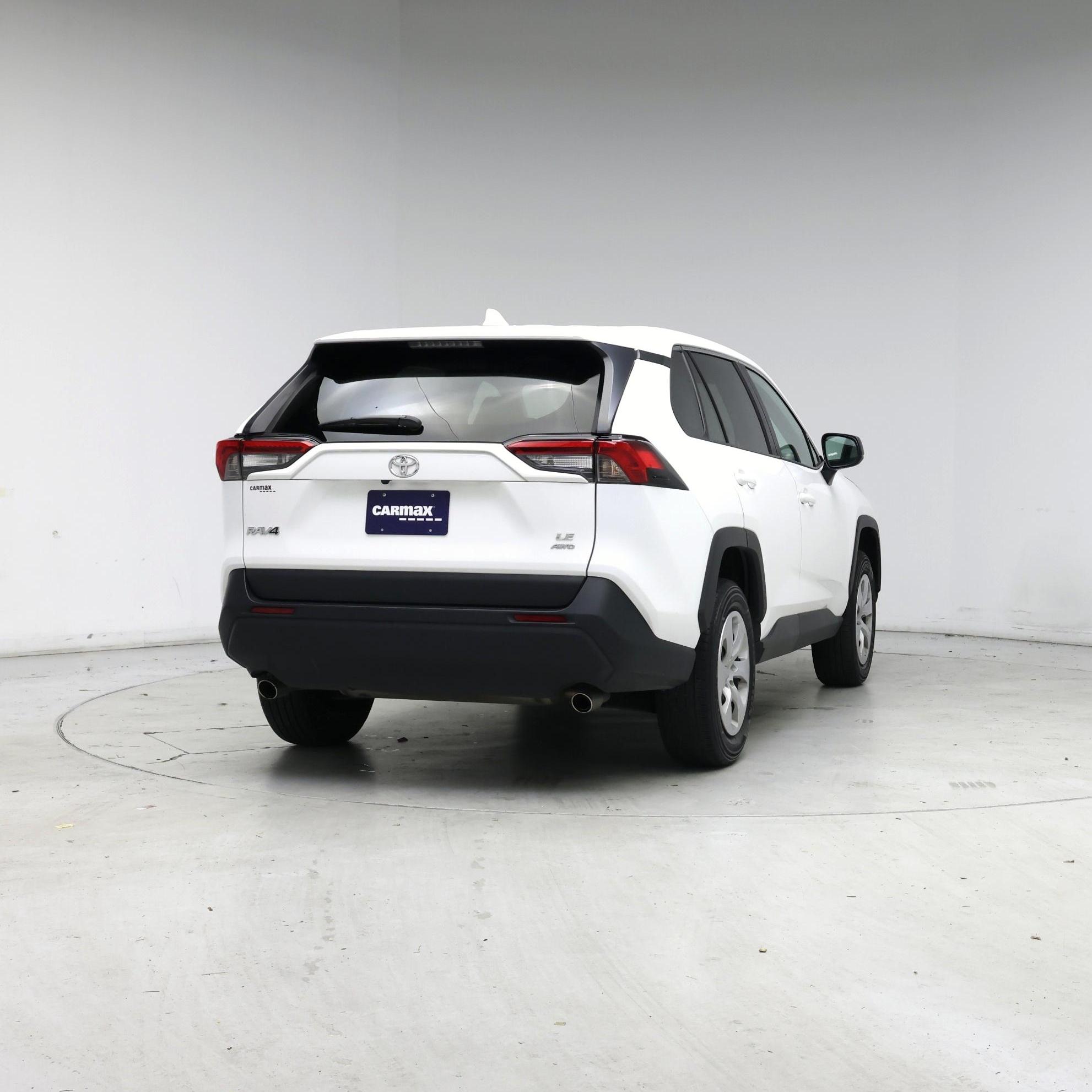 Thumbnail: 2024 Toyota RAV4 - 8