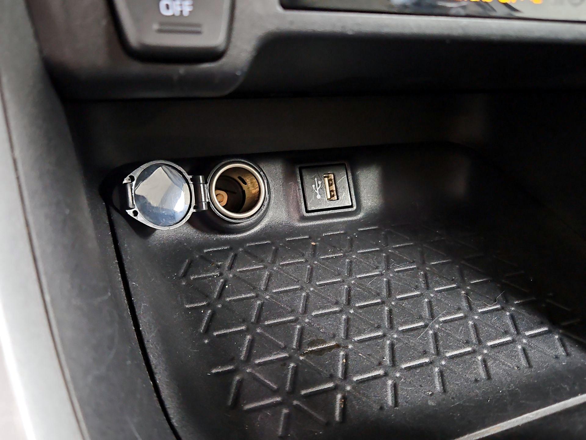 Thumbnail: 2024 Toyota RAV4 - 18