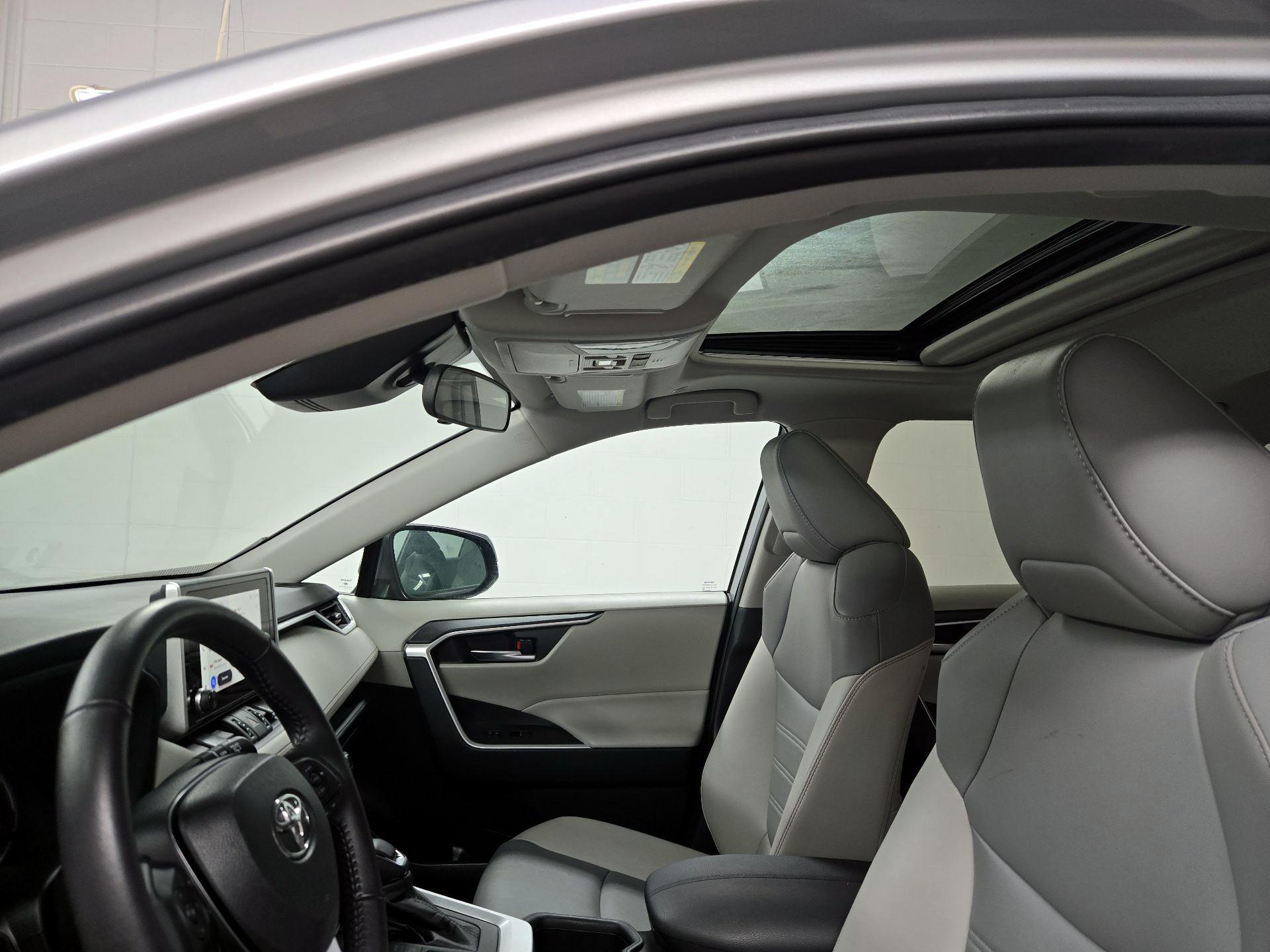 Thumbnail: 2024 Toyota RAV4 - 19