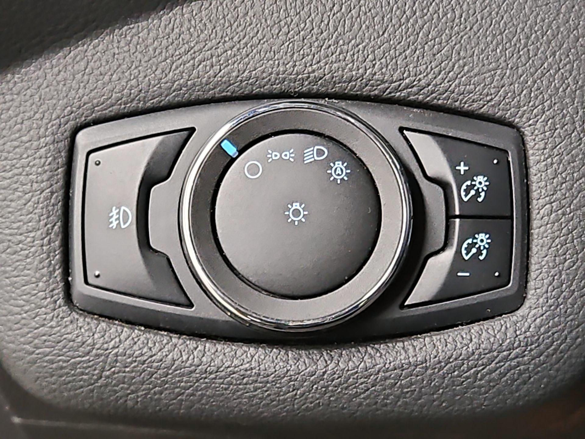 Thumbnail: 2014 Ford Escape - 13