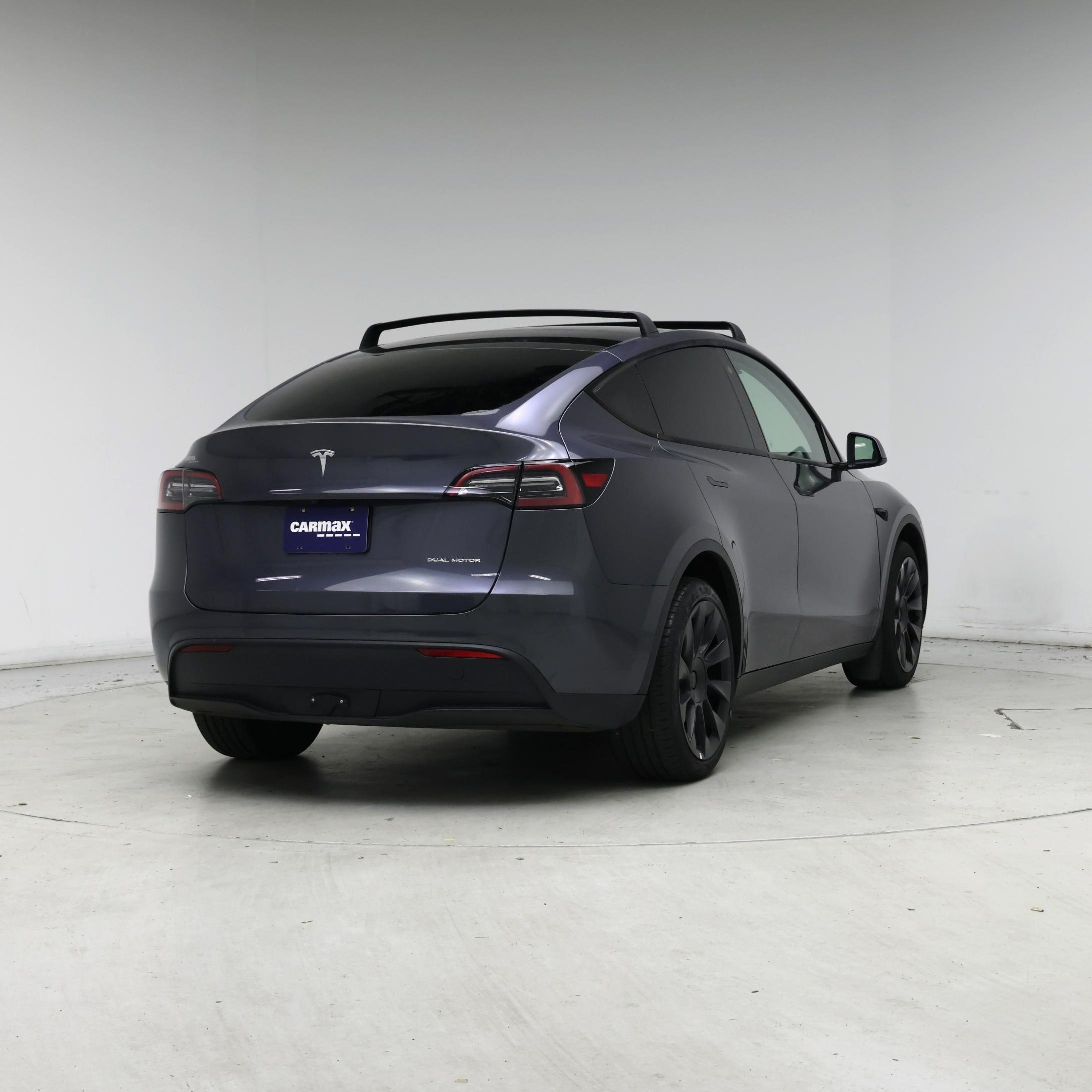Thumbnail: 2023 Tesla Model Y - 8