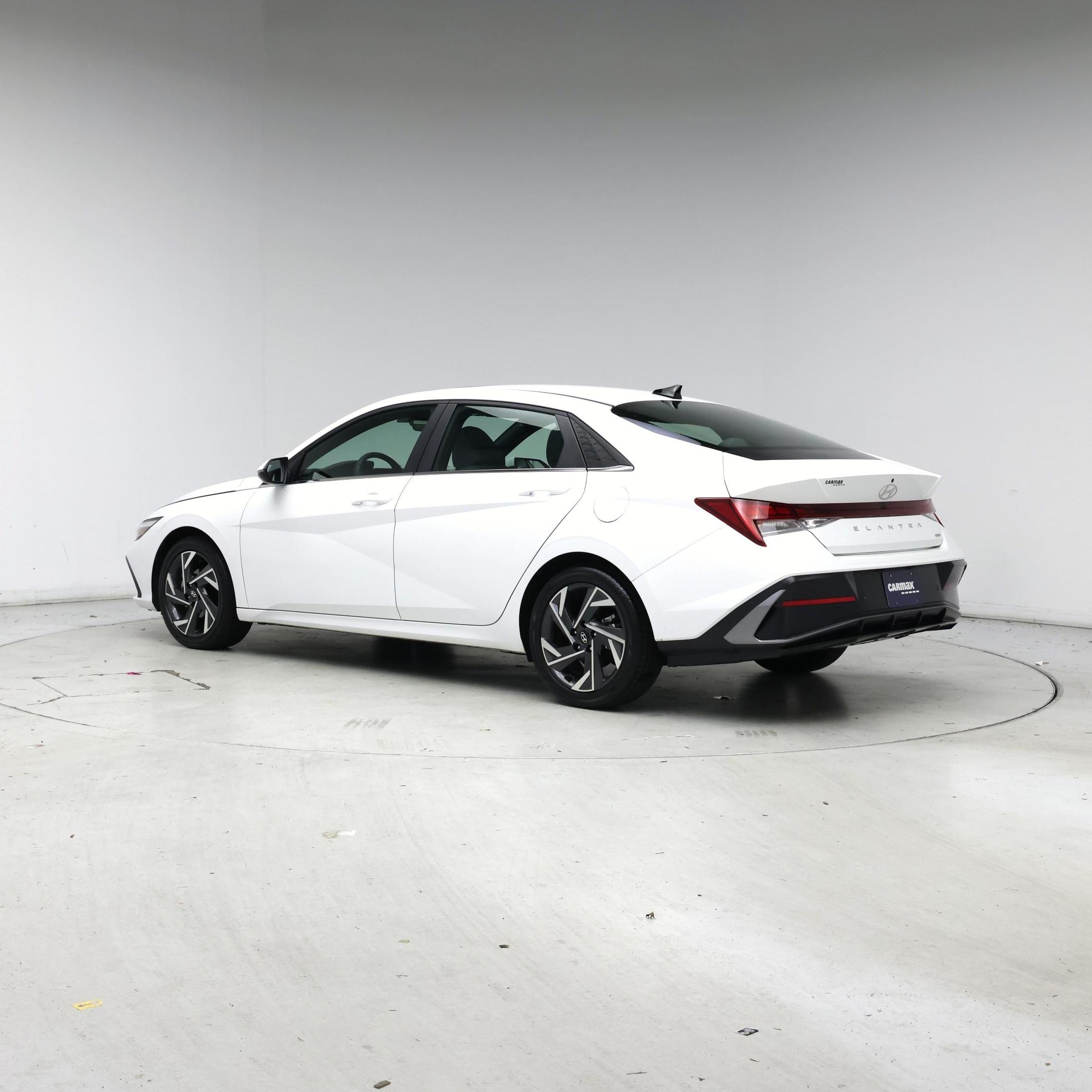 Thumbnail: 2024 Hyundai Elantra - 2