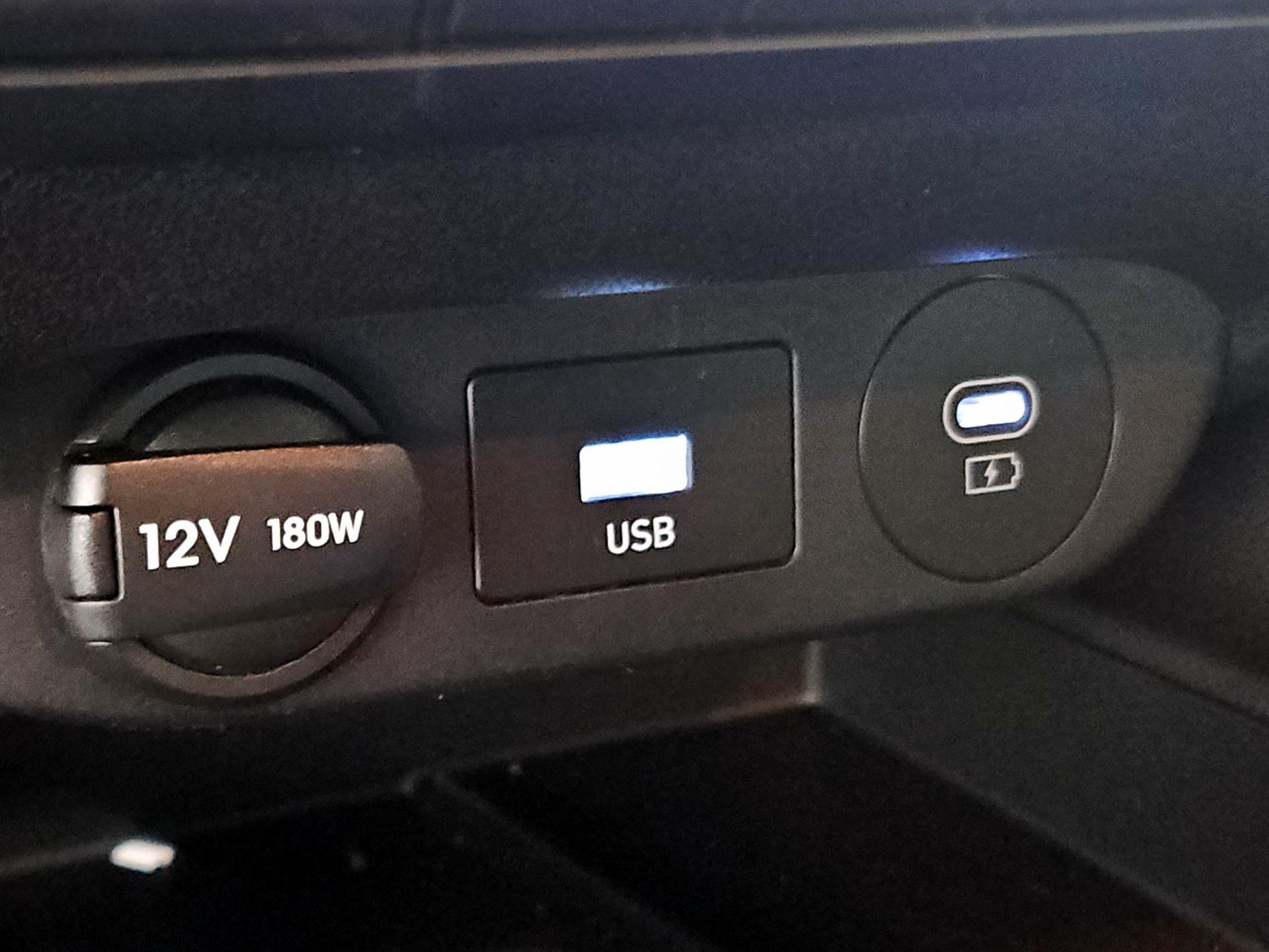 Thumbnail: 2024 Hyundai Elantra - 19