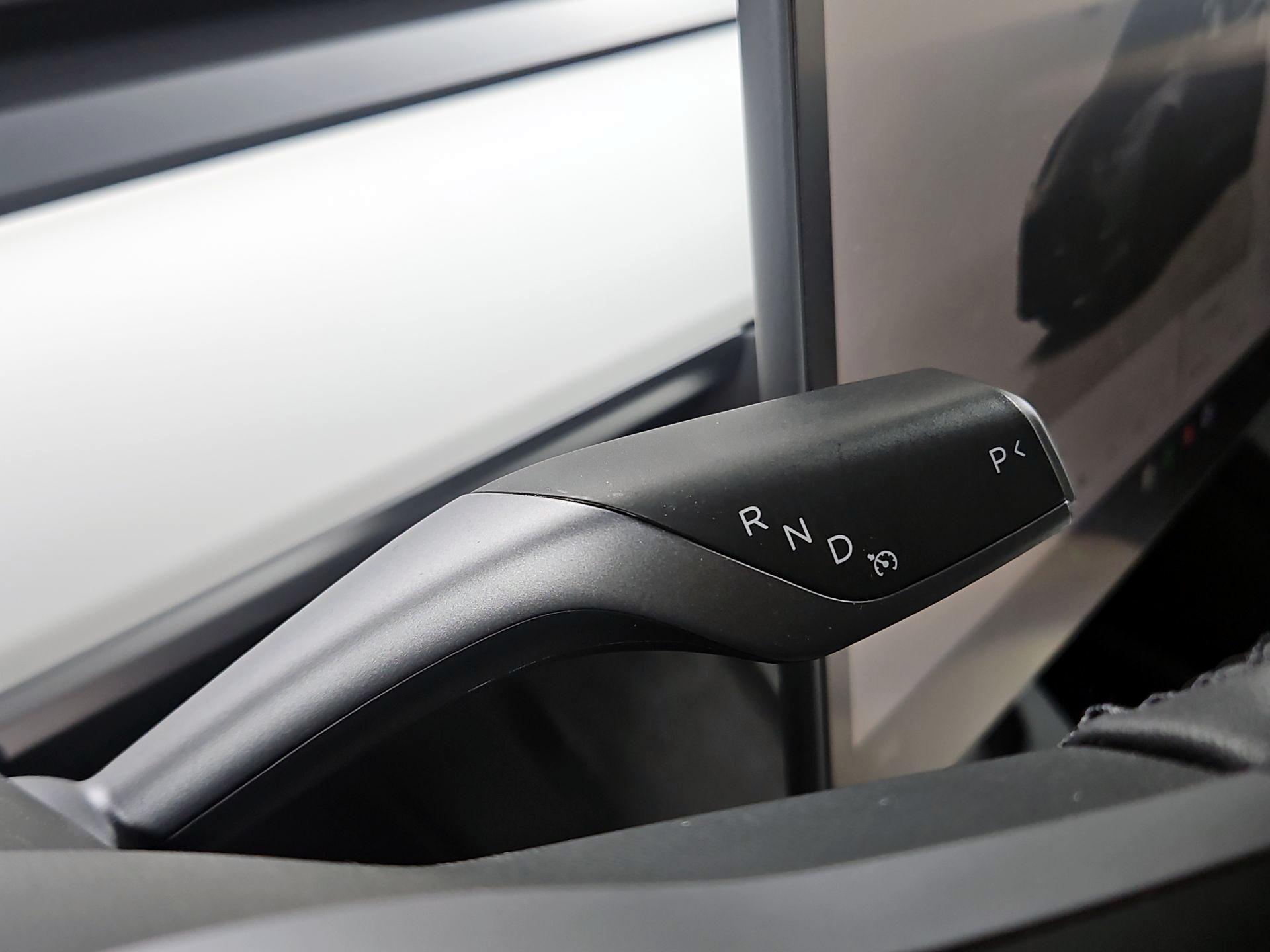 Thumbnail: 2022 Tesla Model Y - 17