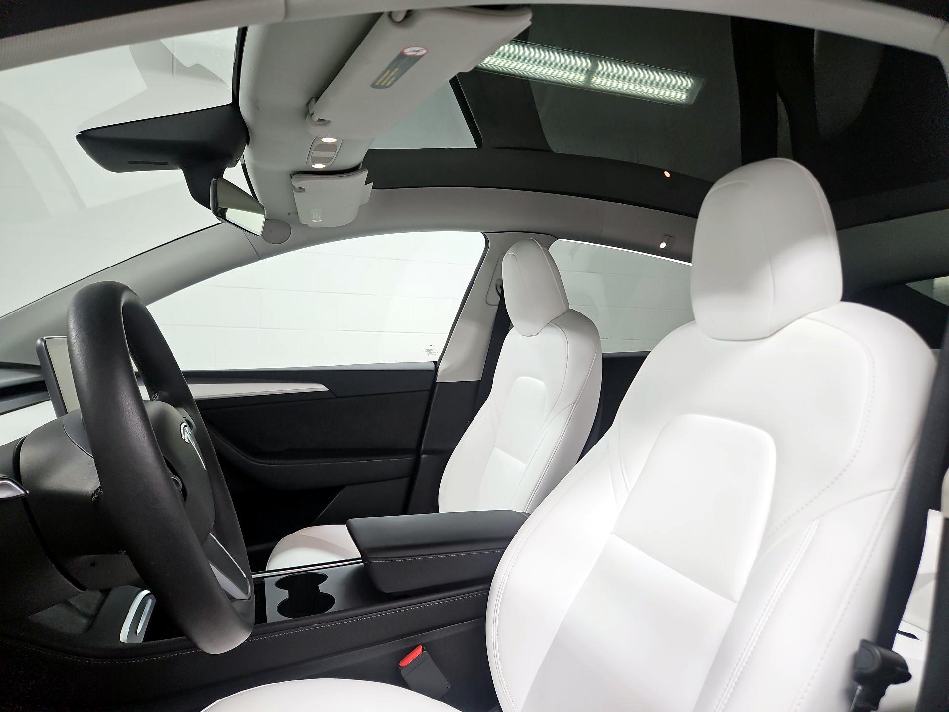 Thumbnail: 2022 Tesla Model Y - 19