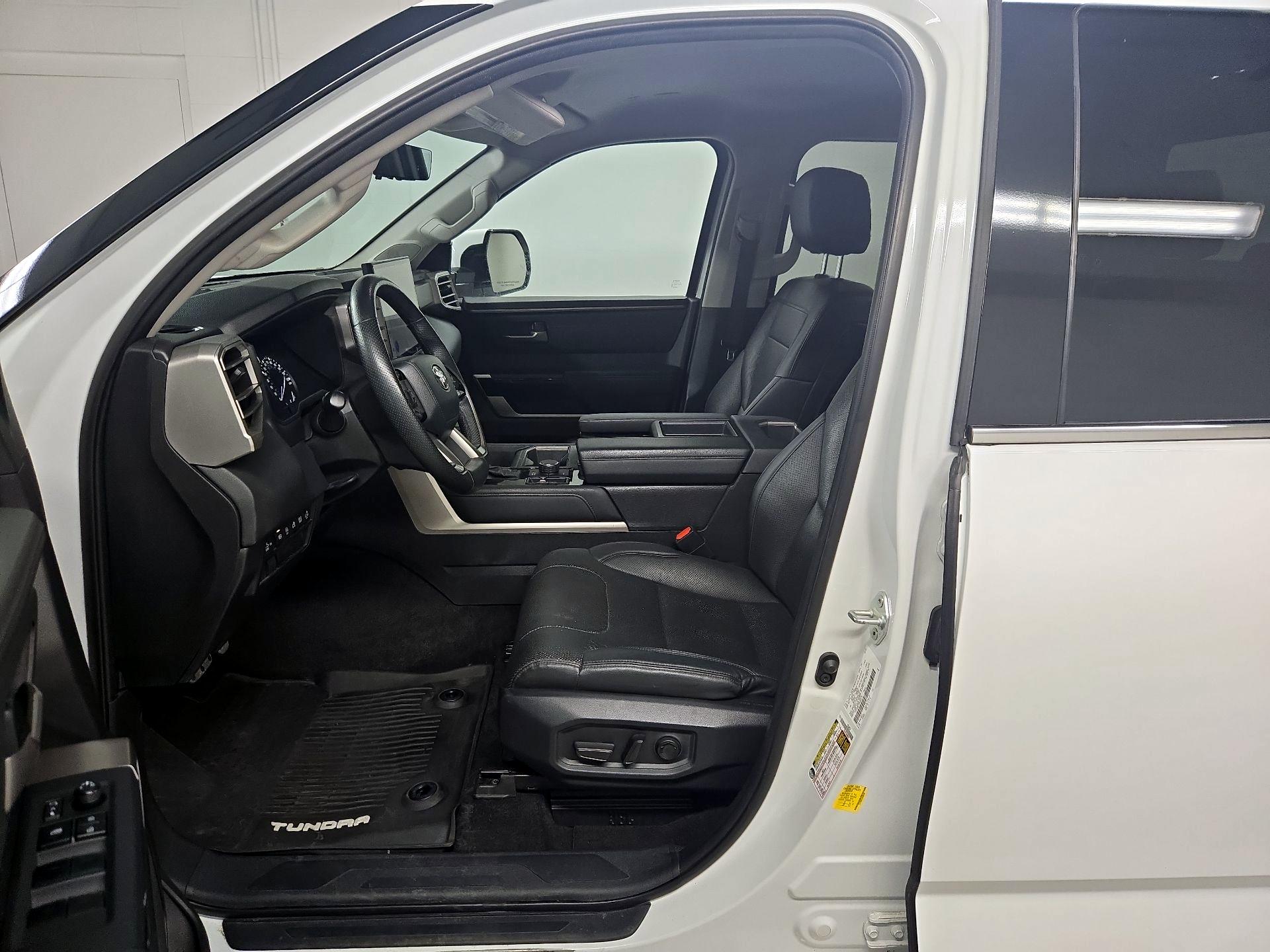 Thumbnail: 2022 Toyota Tundra - 11