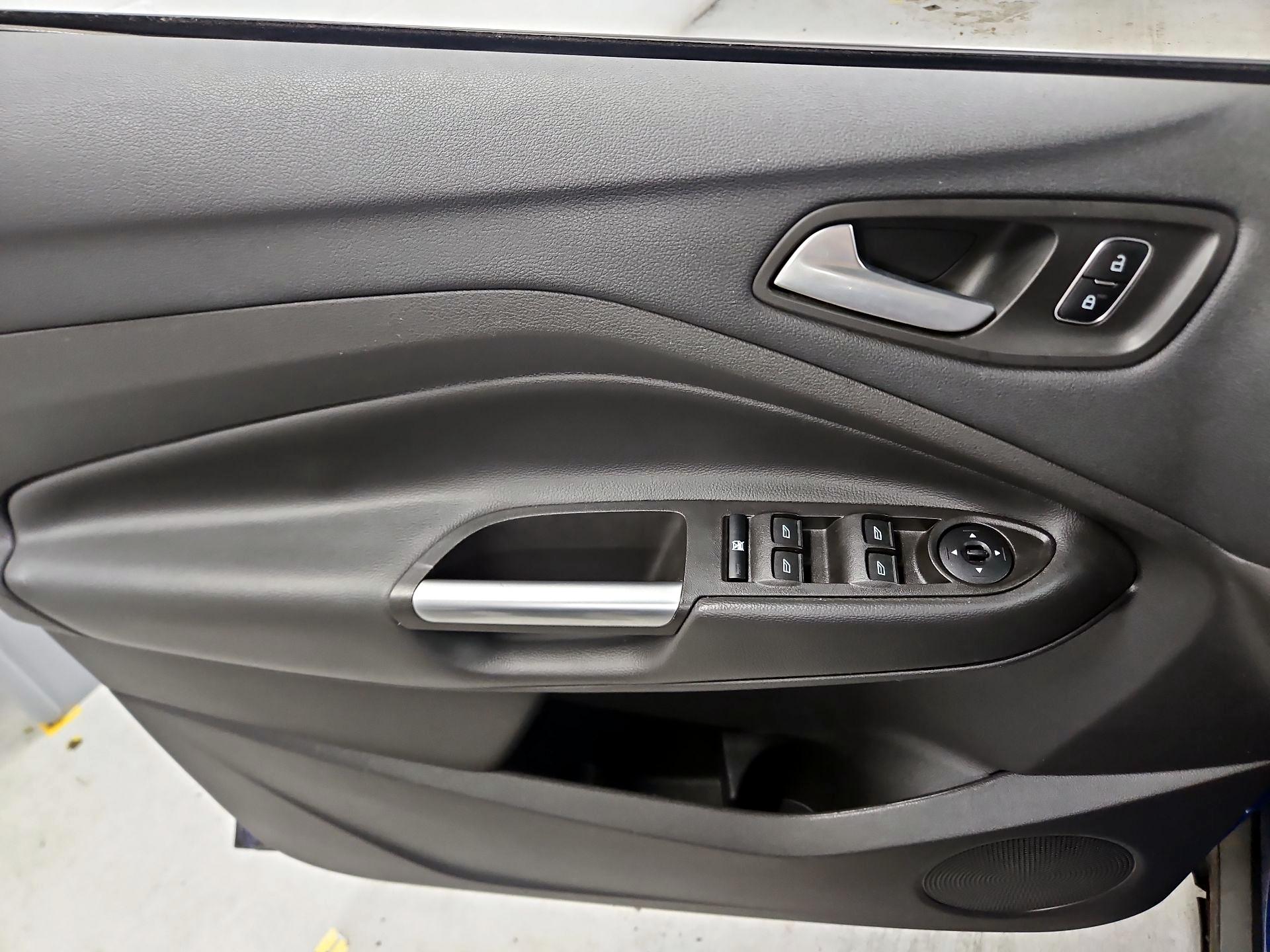 Thumbnail: 2018 Ford Escape - 12