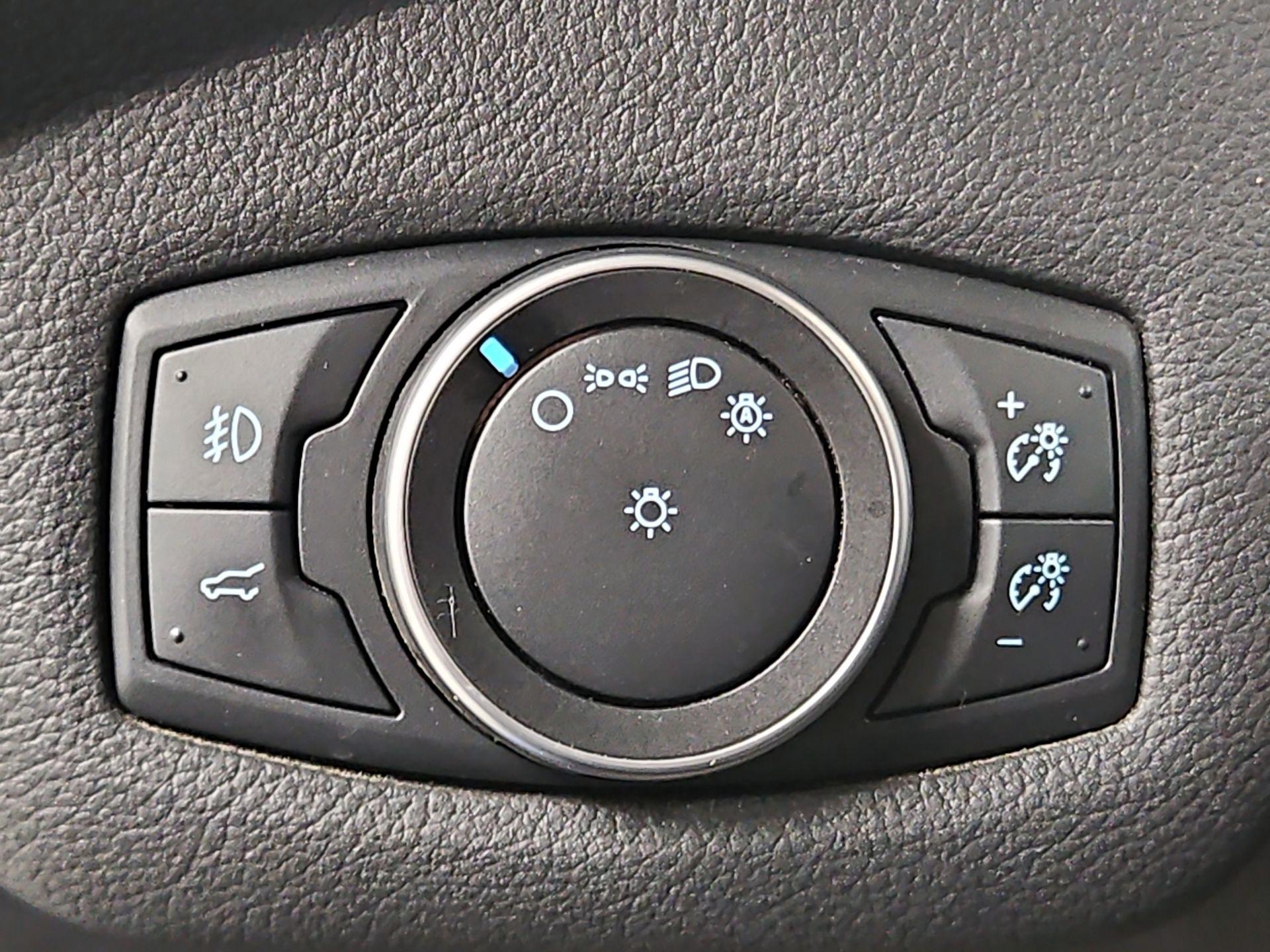 Thumbnail: 2018 Ford Escape - 13