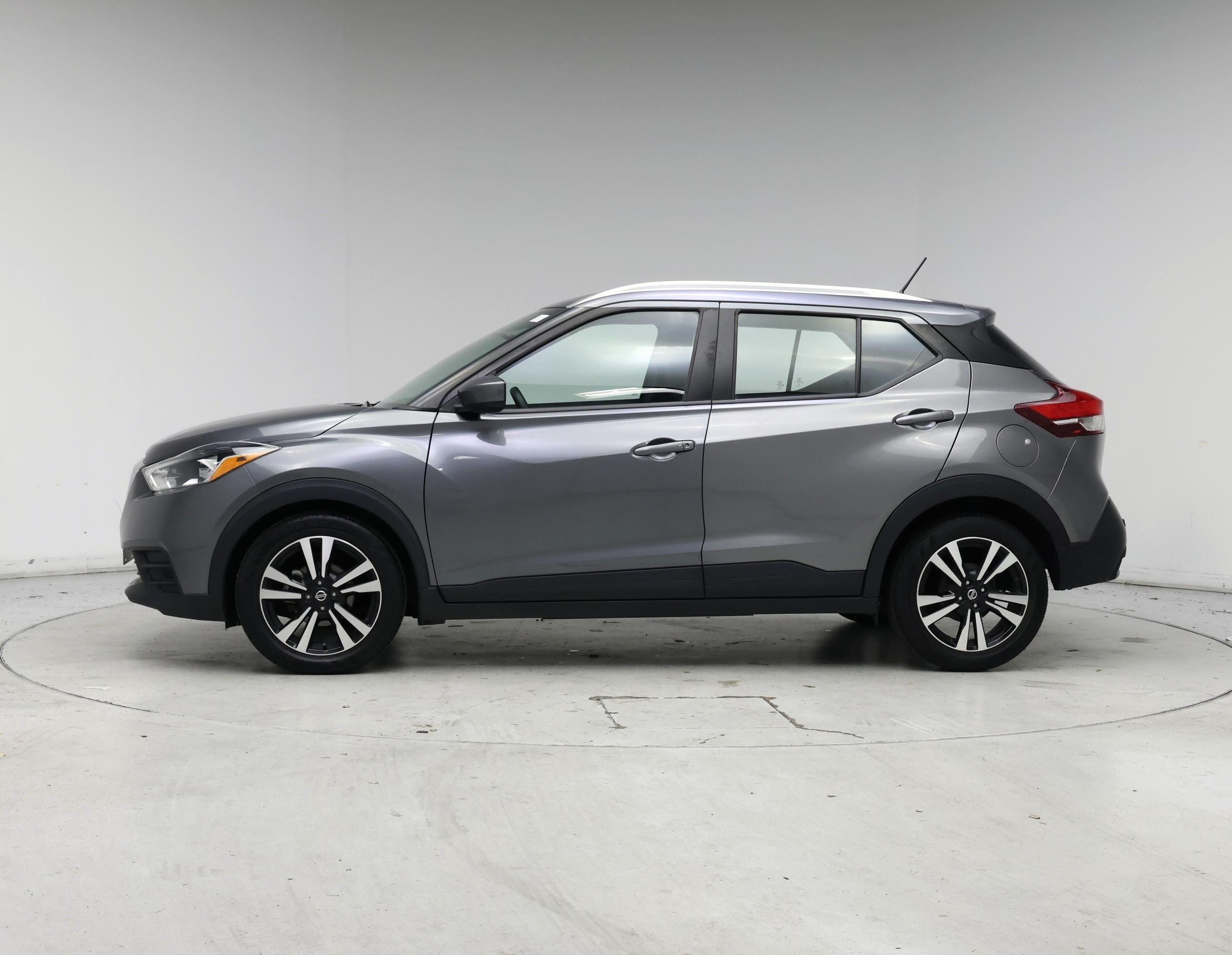 Thumbnail: 2020 Nissan Kicks - 3