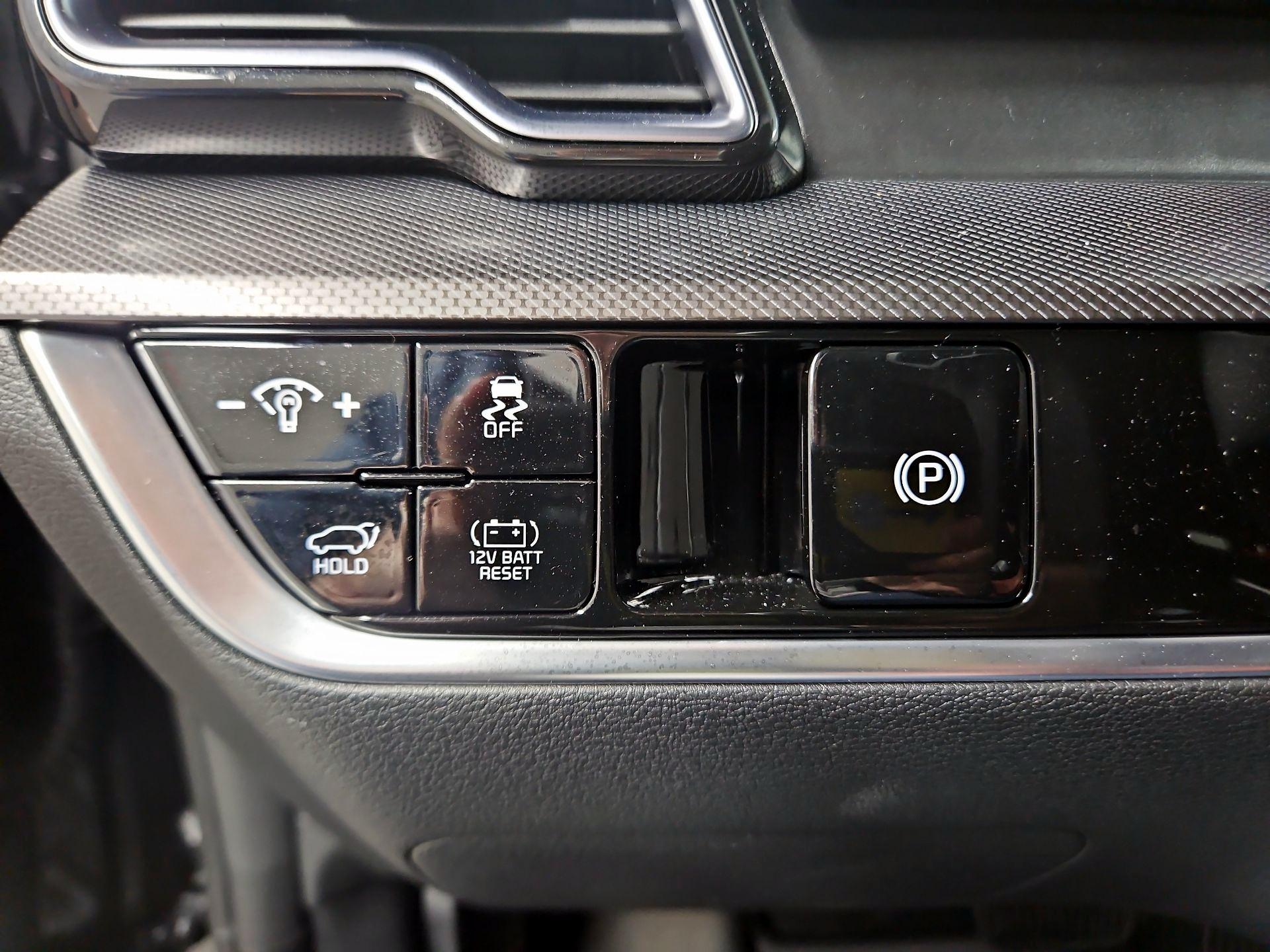 Thumbnail: 2023 Kia Sportage - 13