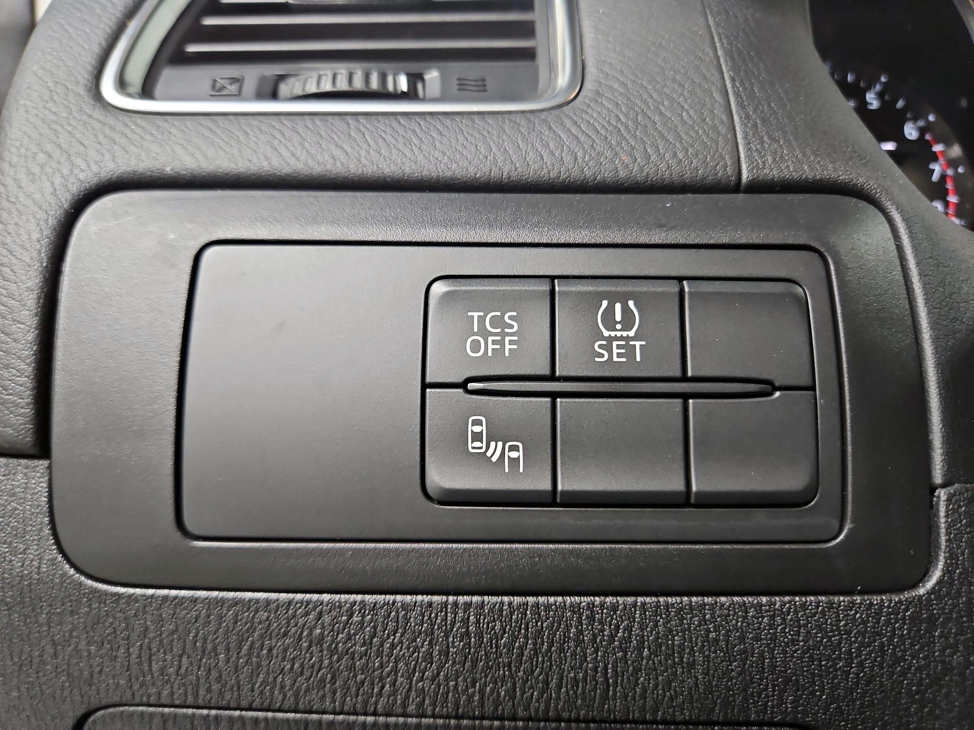 Thumbnail: 2016 Mazda CX-5 - 13