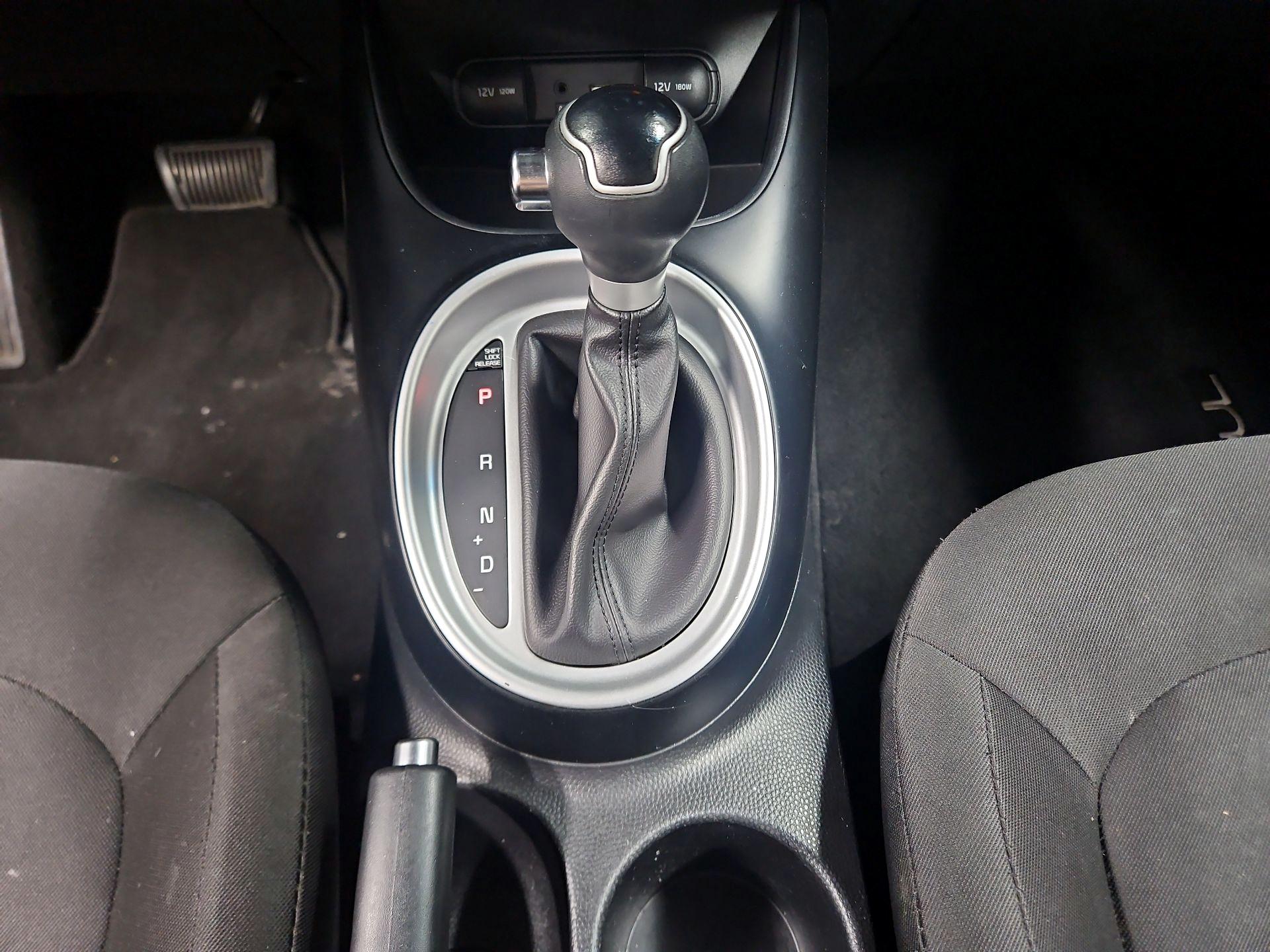 Thumbnail: 2018 Kia Soul - 16