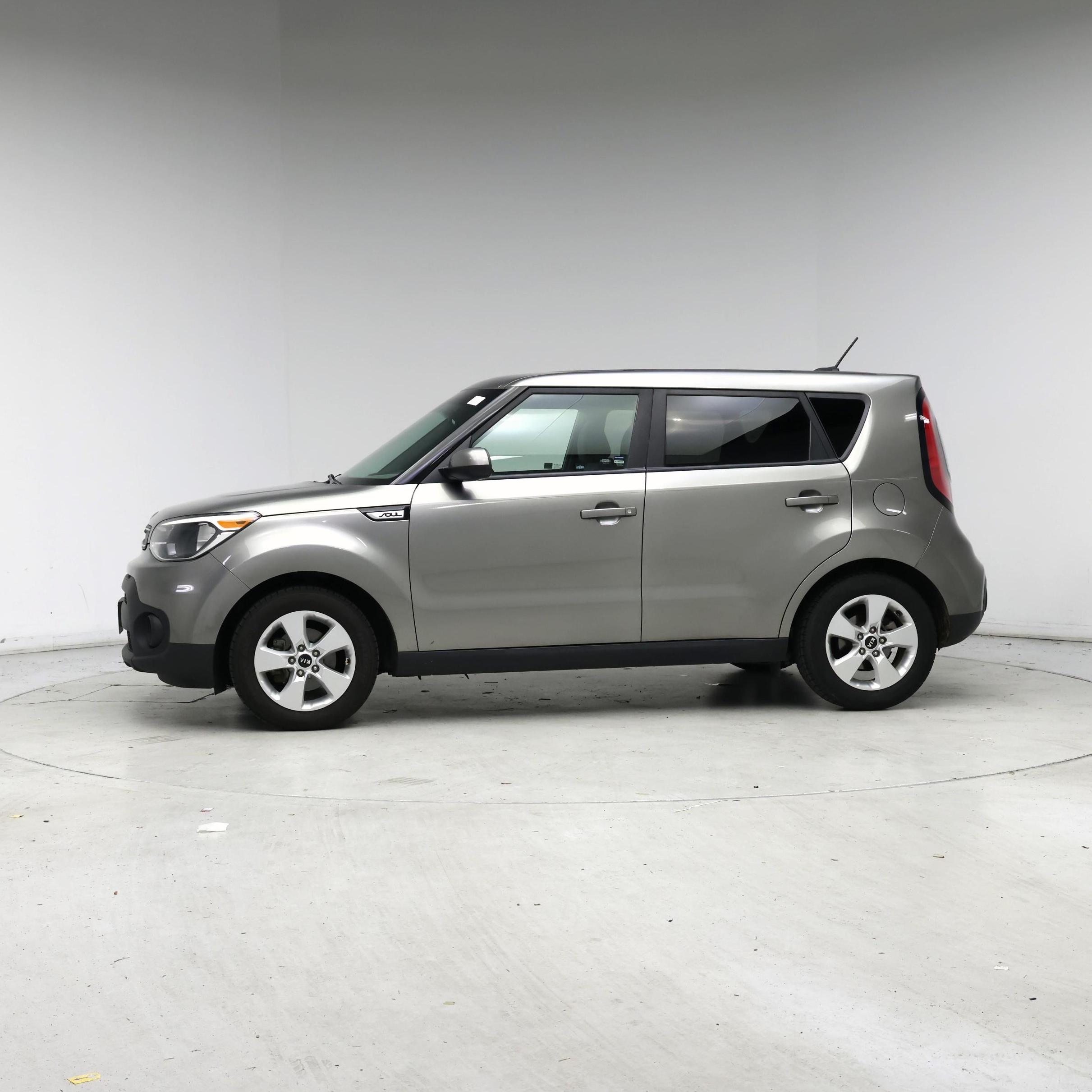 Thumbnail: 2018 Kia Soul - 3