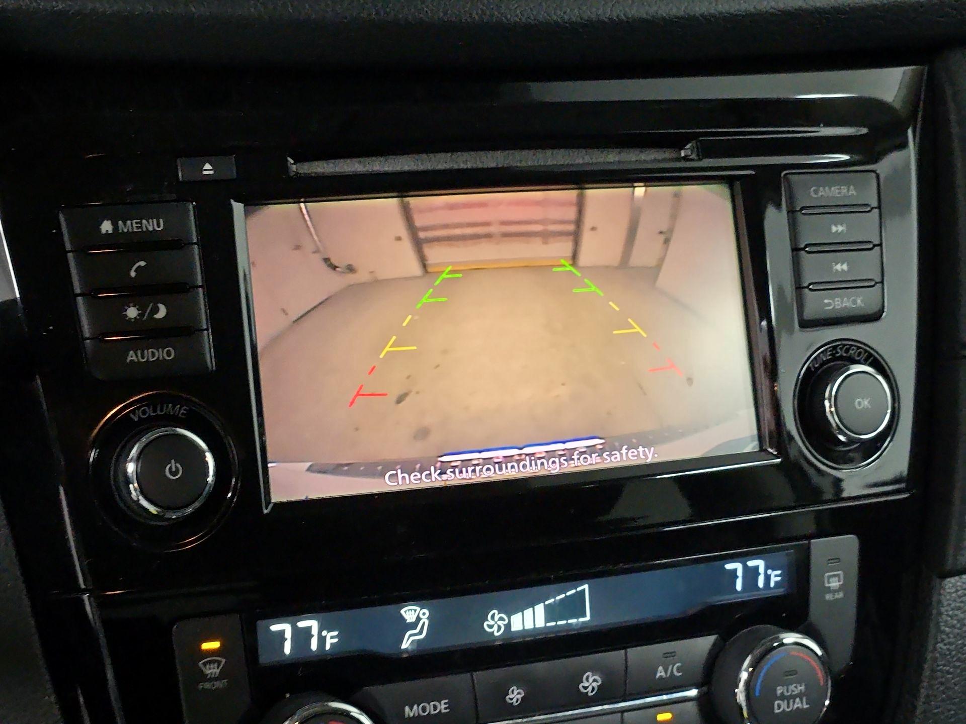 Thumbnail: 2018 Nissan Rogue - 14