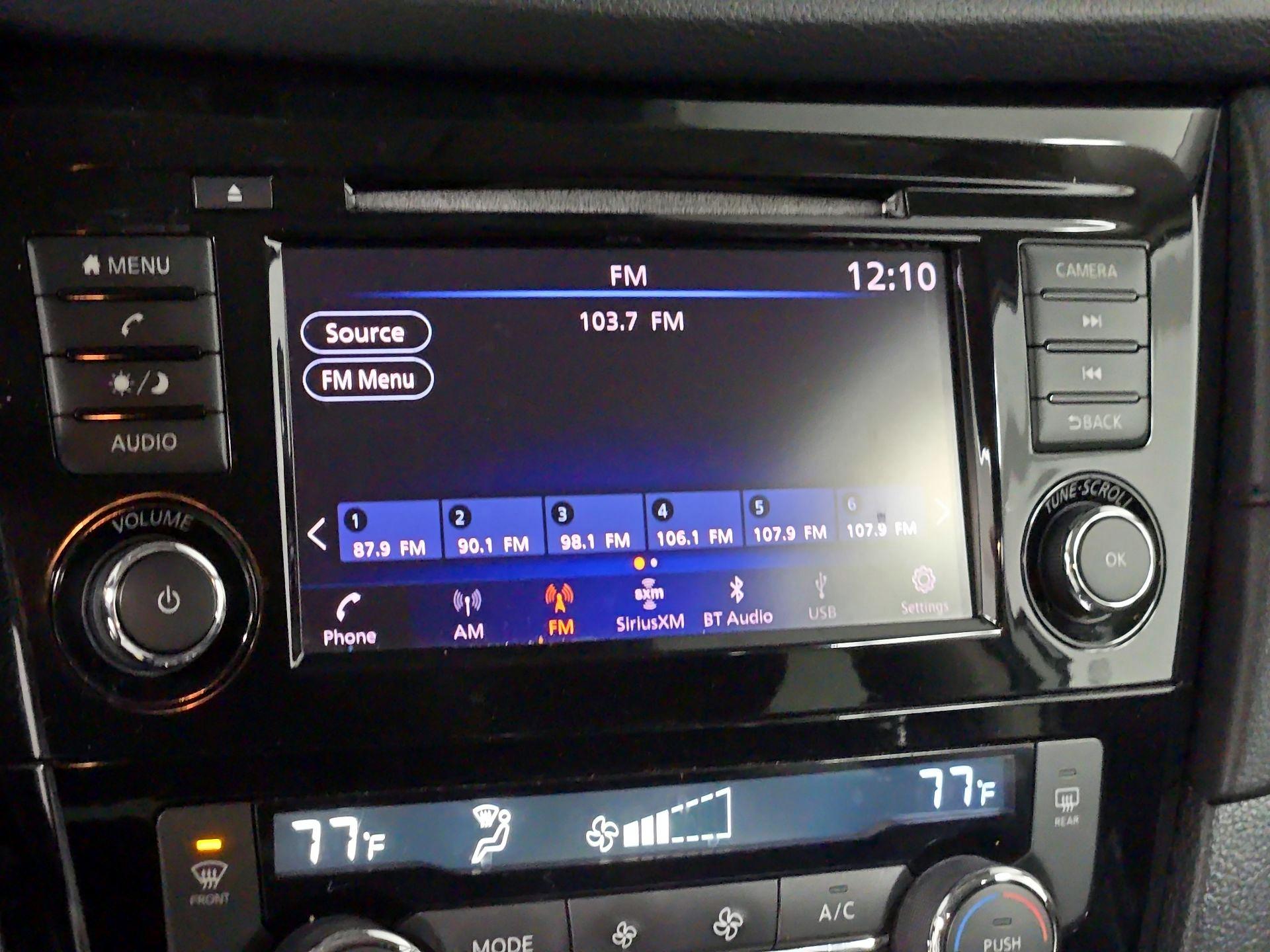 Thumbnail: 2018 Nissan Rogue - 15