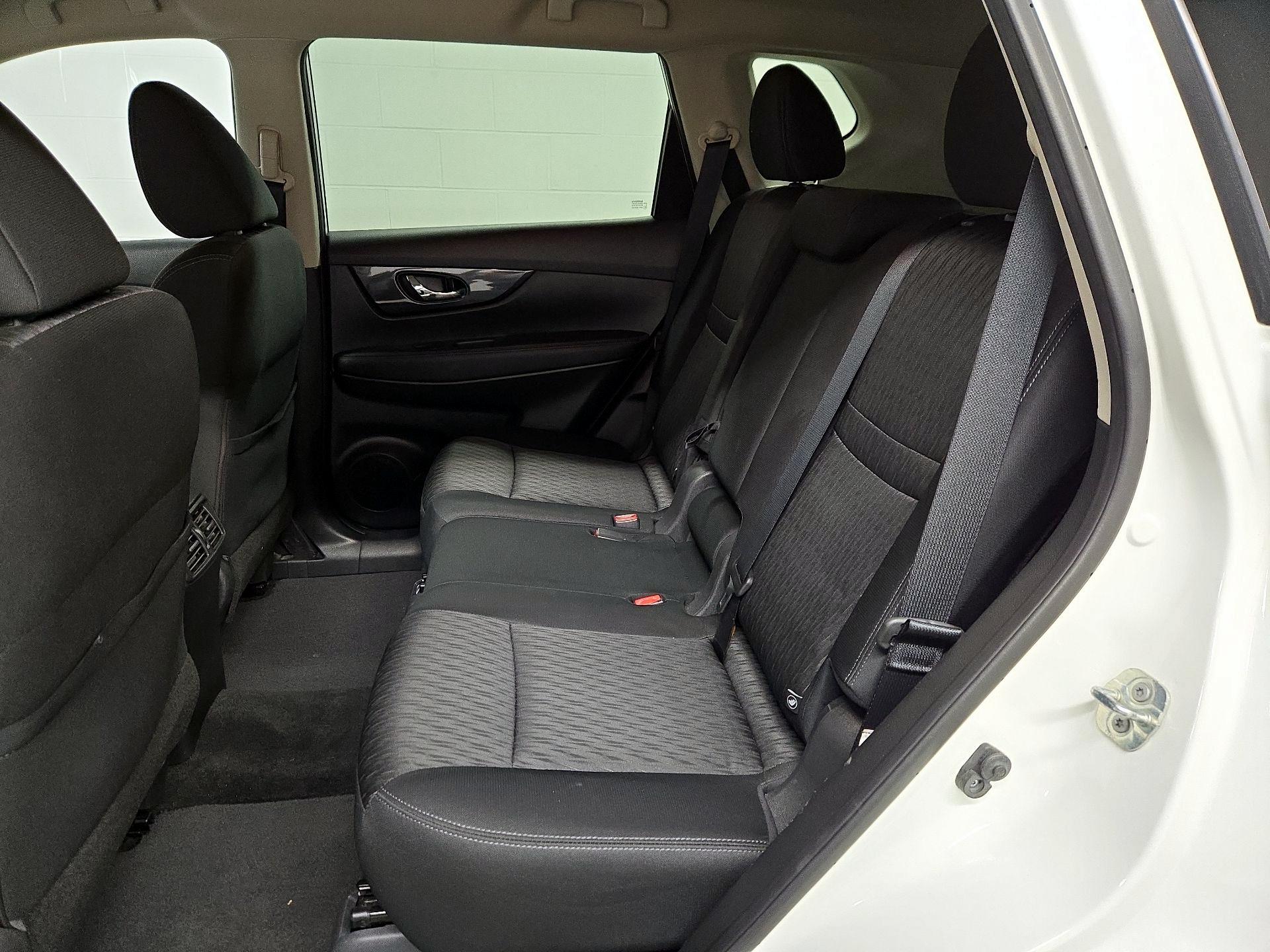 Thumbnail: 2018 Nissan Rogue - 20